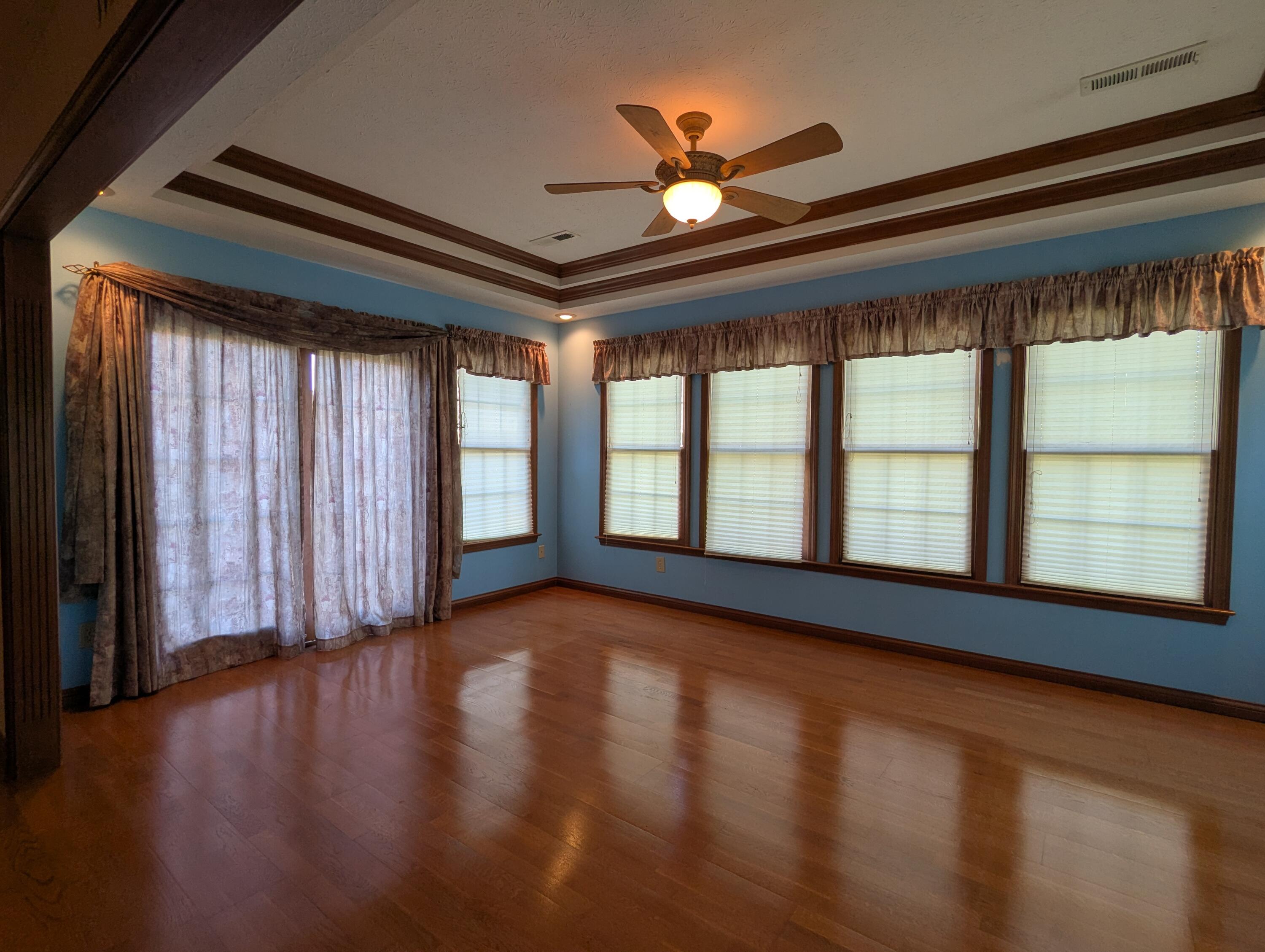 1940 Shady Oak, Springfield, Ohio 45502