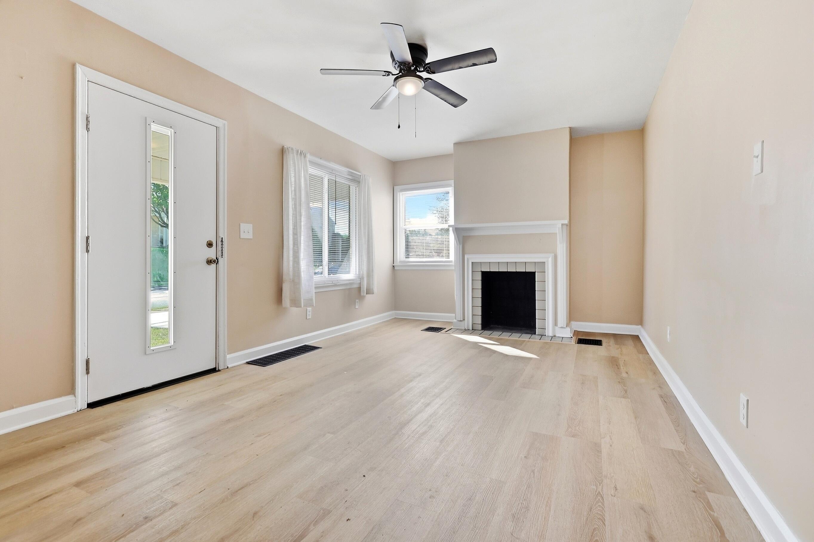 1233 Plum, Springfield, Ohio 45504