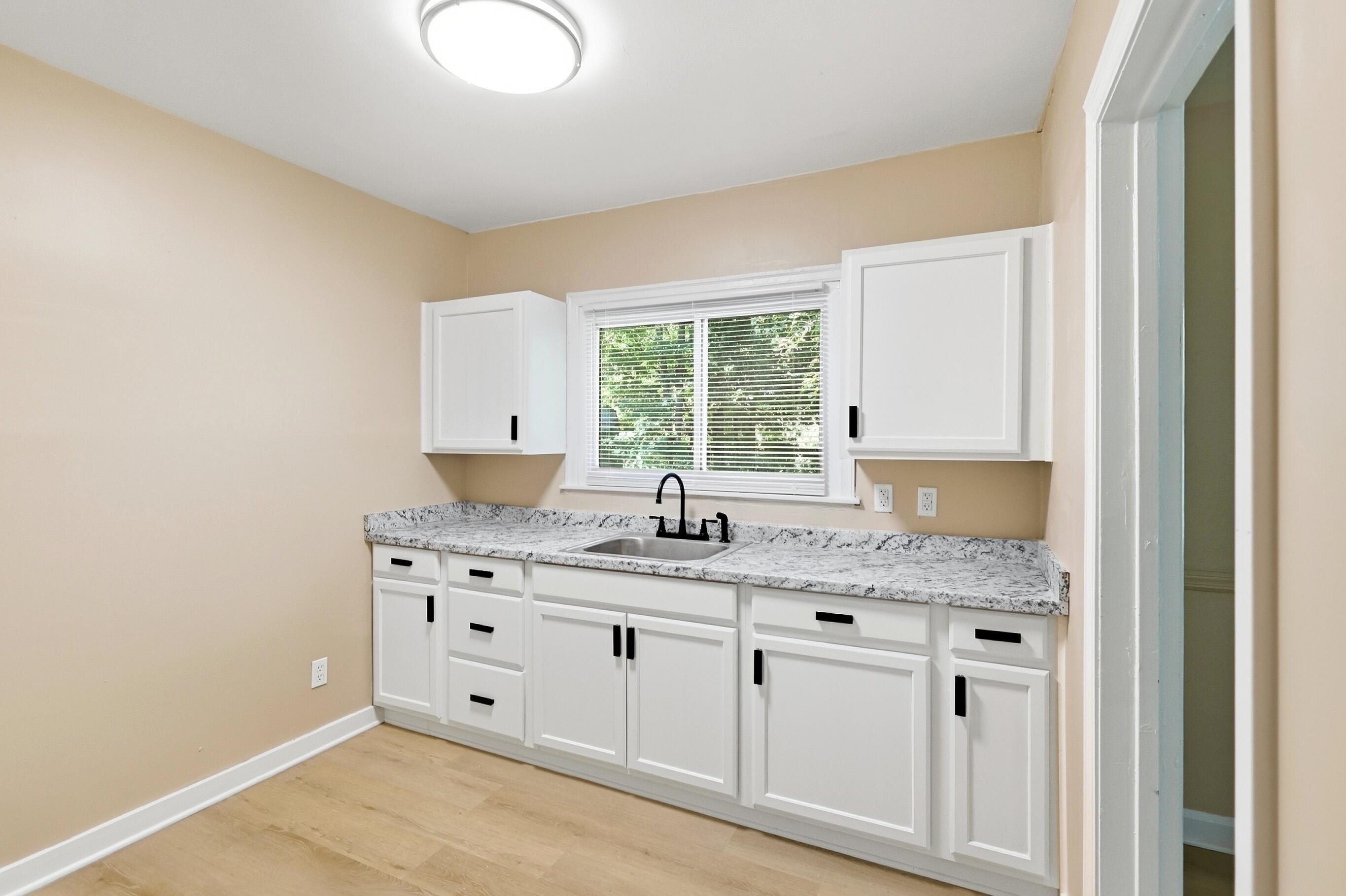 1233 Plum, Springfield, Ohio 45504