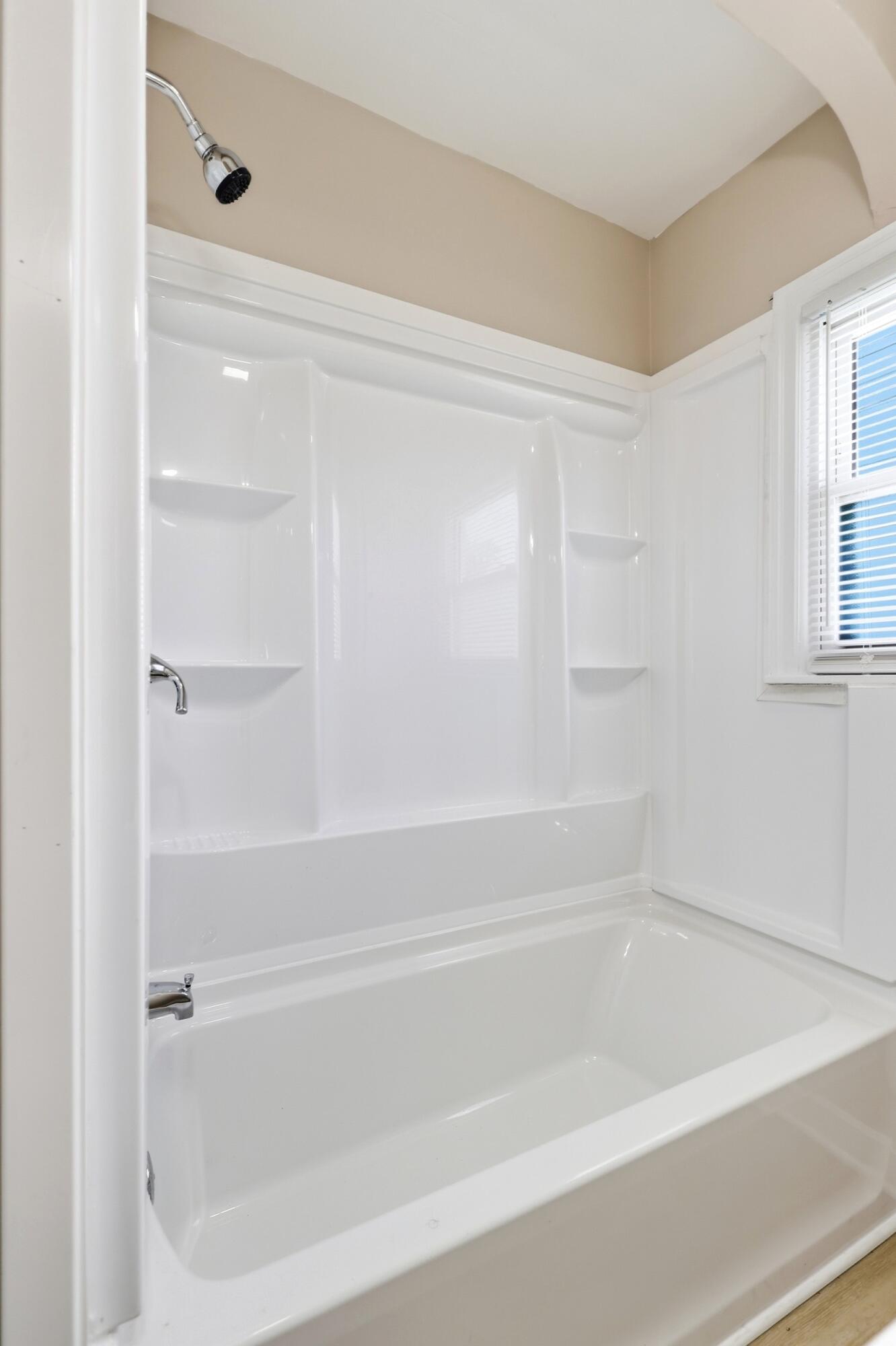 1233 Plum, Springfield, Ohio 45504