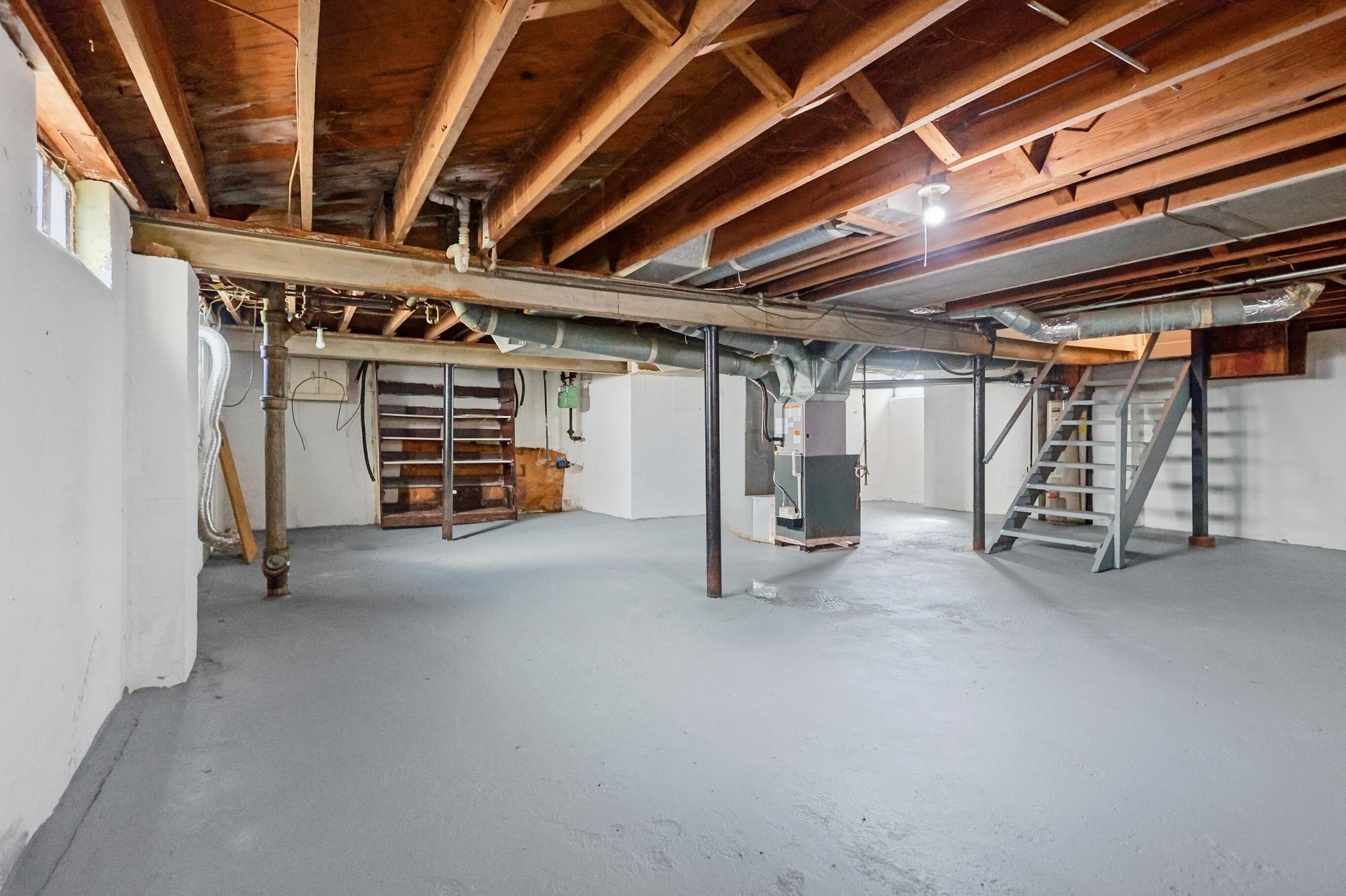 1233 Plum, Springfield, Ohio 45504