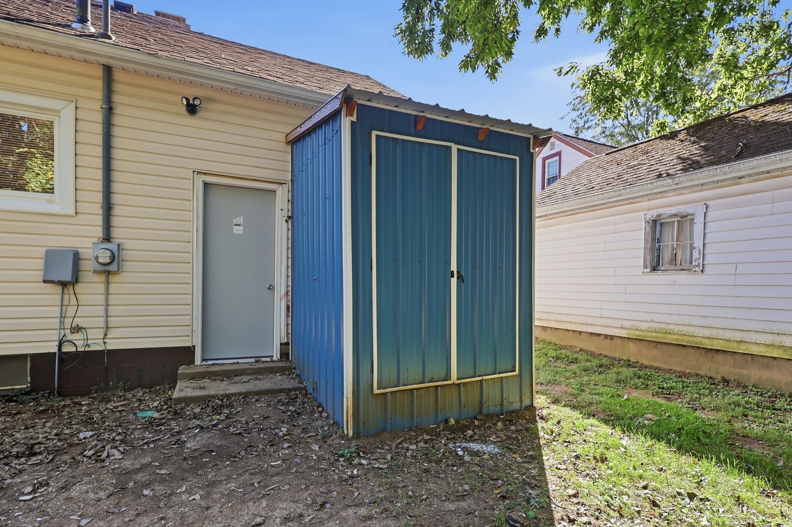 1233 Plum, Springfield, Ohio 45504