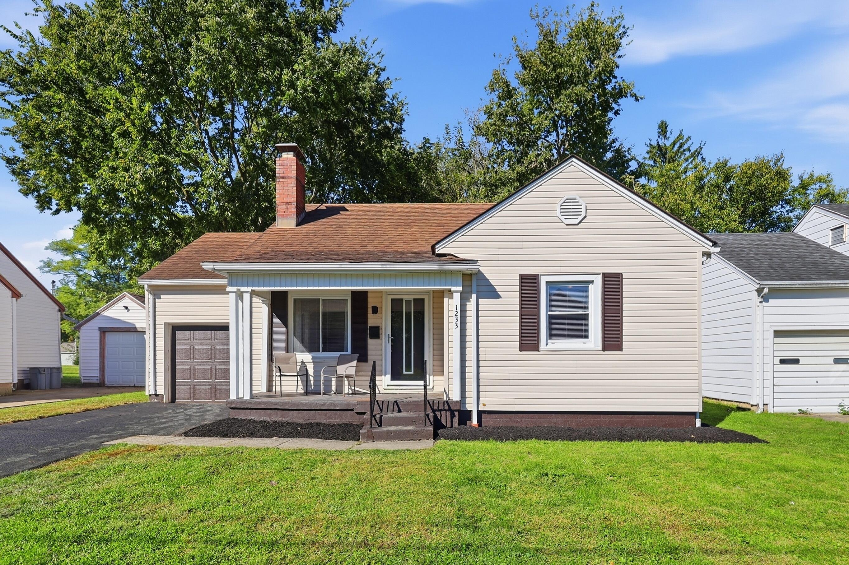 1233 Plum, Springfield, Ohio 45504