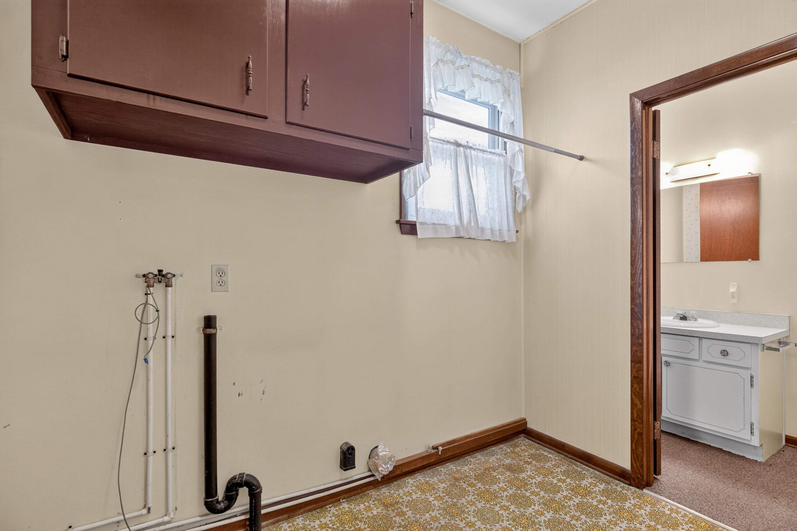 210 Elic, Botkins, Ohio 45306