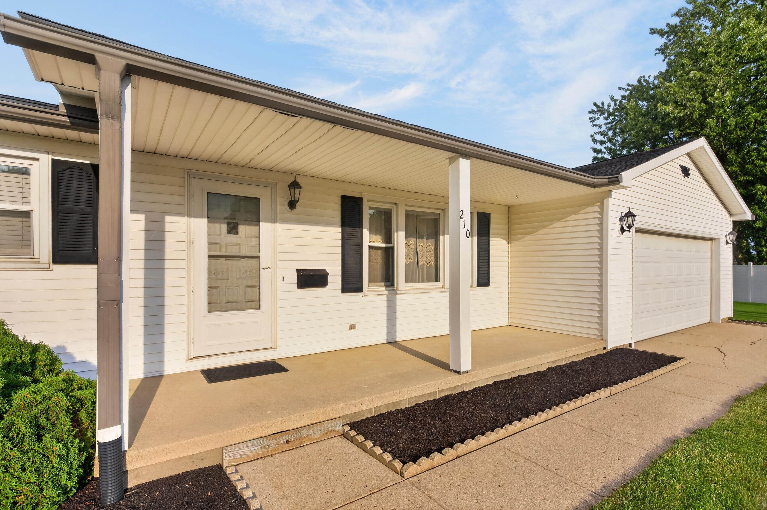 210 Elic, Botkins, Ohio 45306