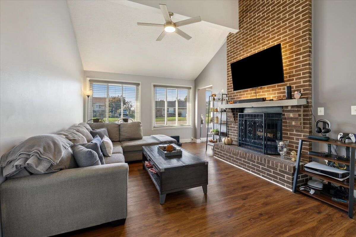 1700 Elaina, Springfield, Ohio 45503