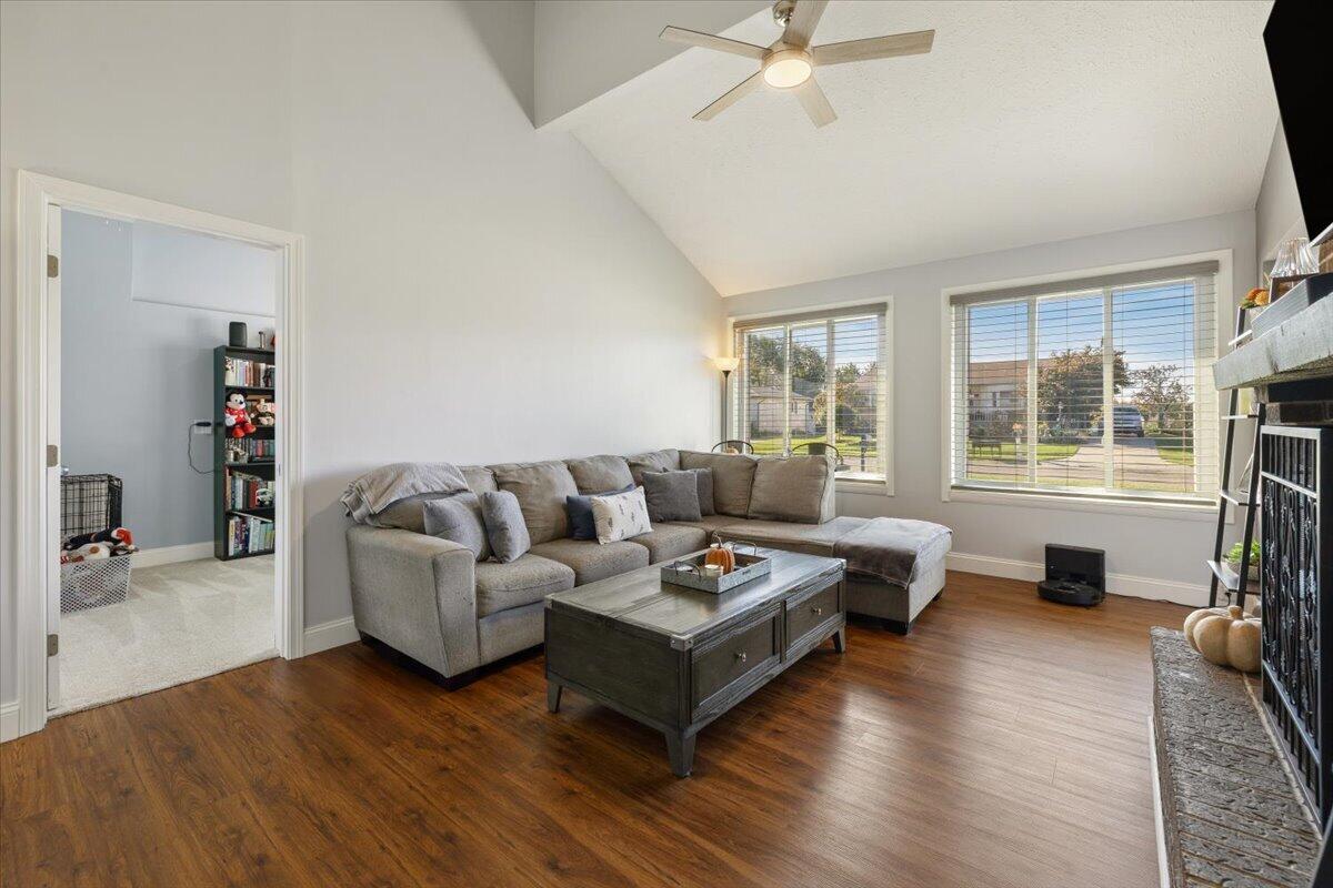 1700 Elaina, Springfield, Ohio 45503