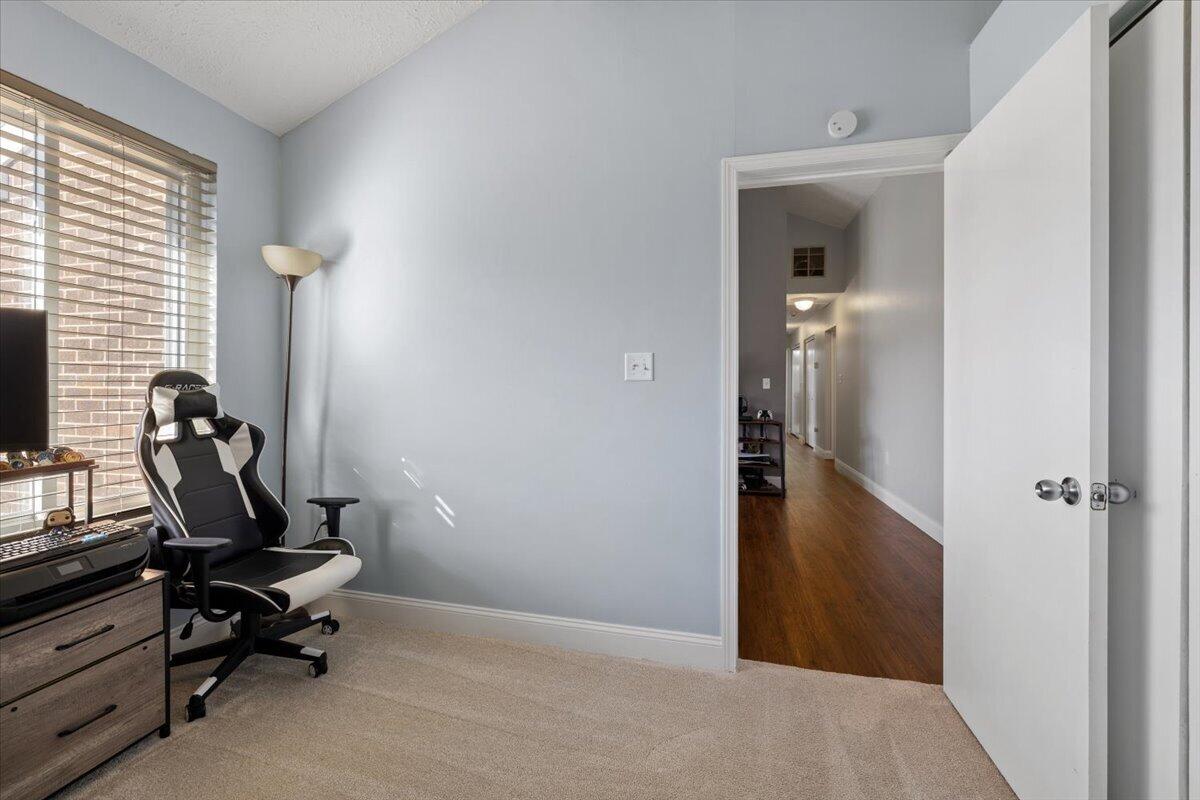 1700 Elaina, Springfield, Ohio 45503