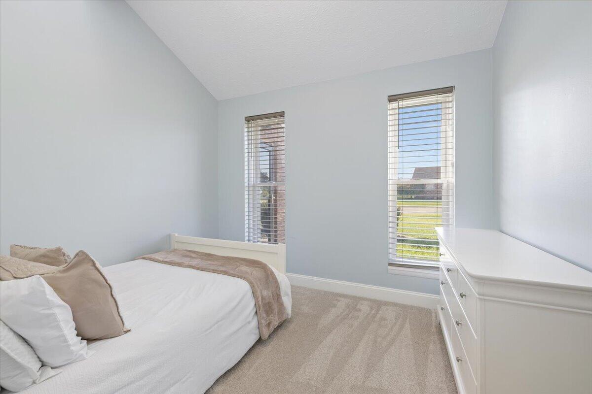 1700 Elaina, Springfield, Ohio 45503