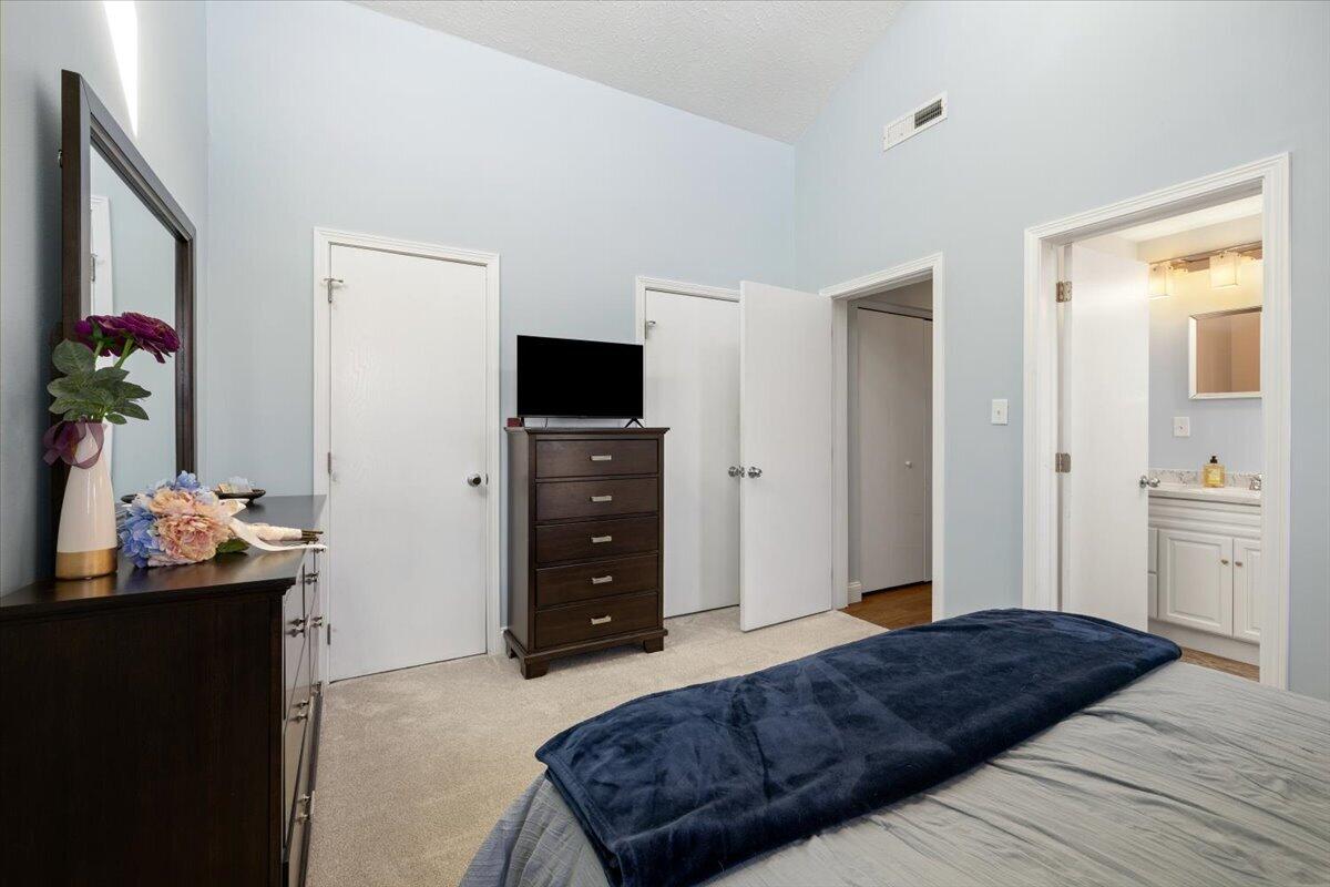 1700 Elaina, Springfield, Ohio 45503