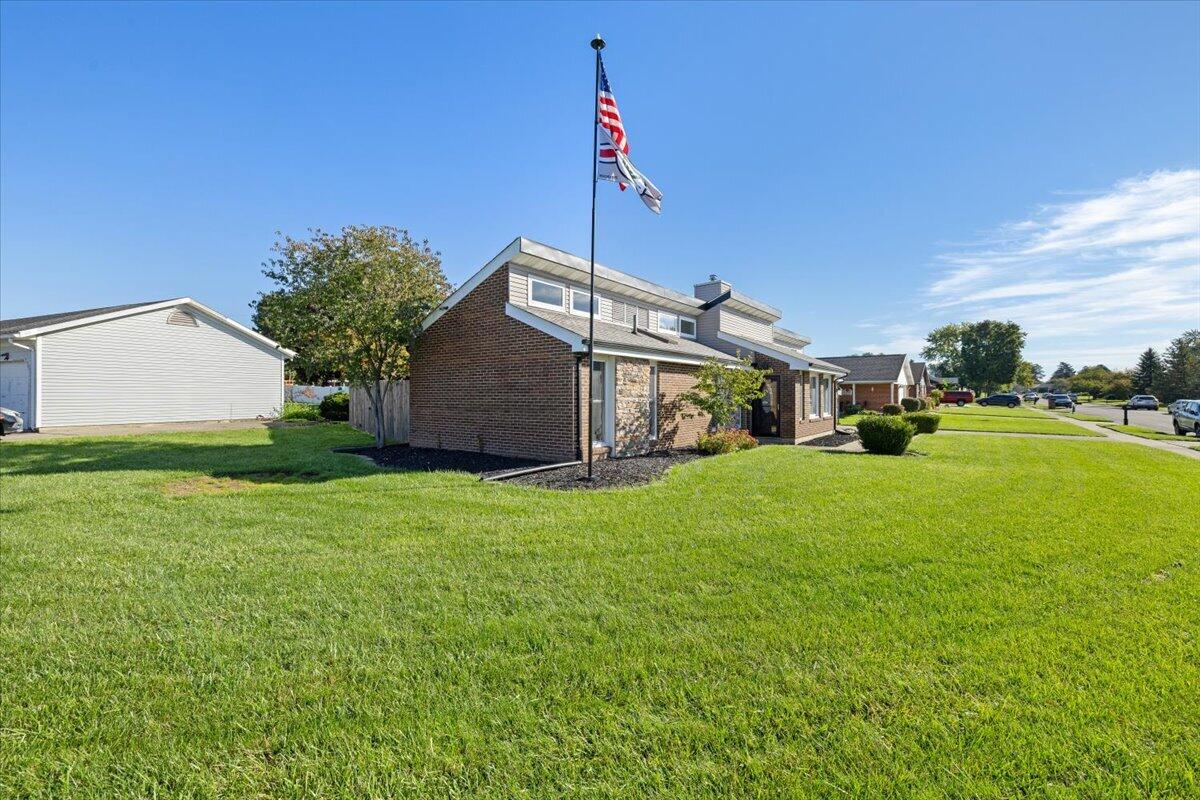 1700 Elaina, Springfield, Ohio 45503