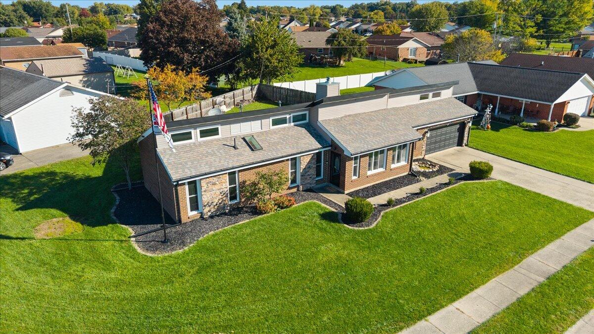 1700 Elaina, Springfield, Ohio 45503