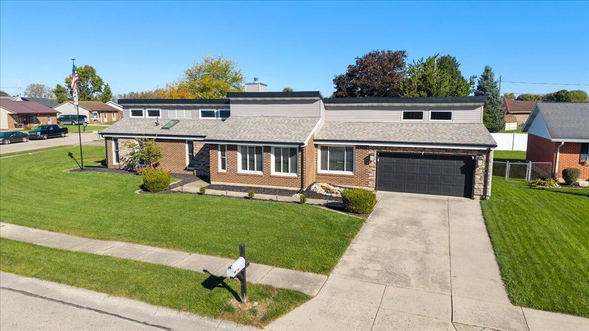 1700 Elaina, Springfield, Ohio 45503