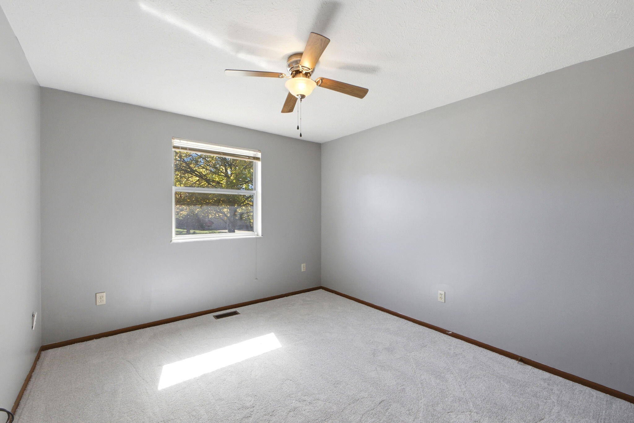 1642 Sierra, Springfield, Ohio 45503