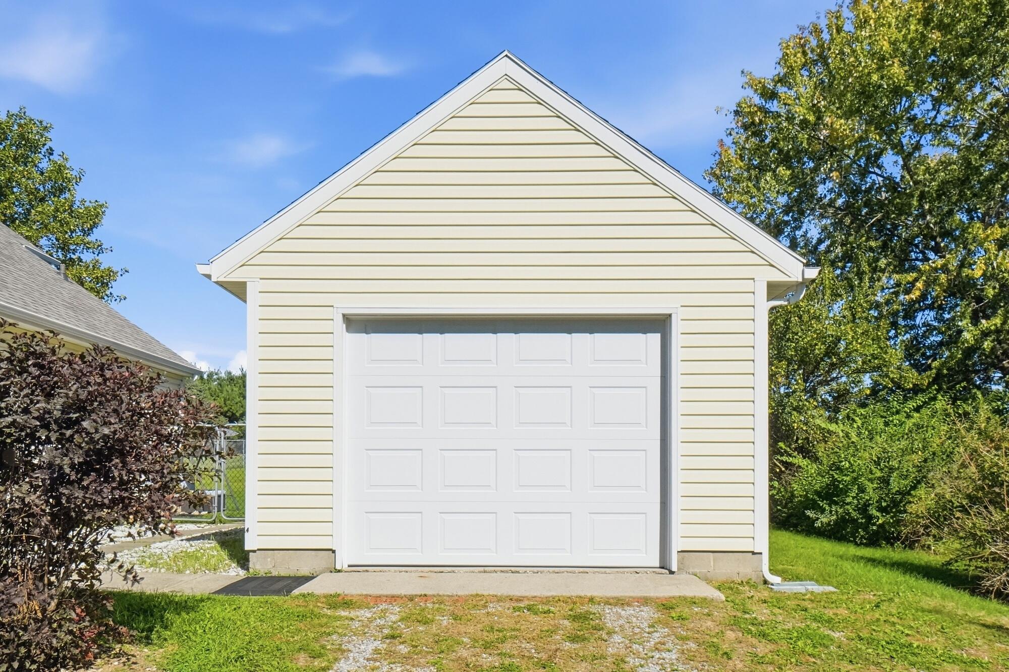 5244 Charleston, Springfield, Ohio 45502