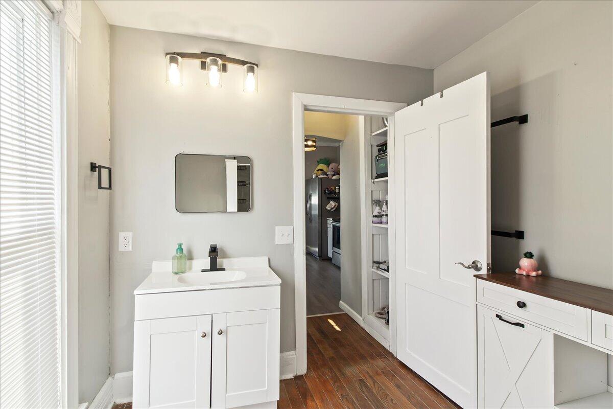 162 Center, West Mansfield, Ohio 43358