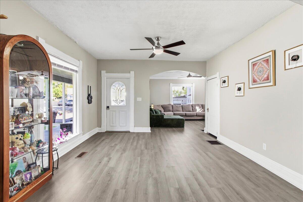 162 Center, West Mansfield, Ohio 43358