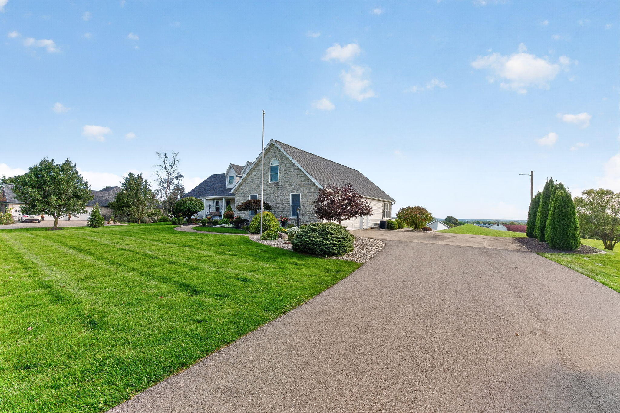 1628 County Road 10, Bellefontaine, Ohio 43311