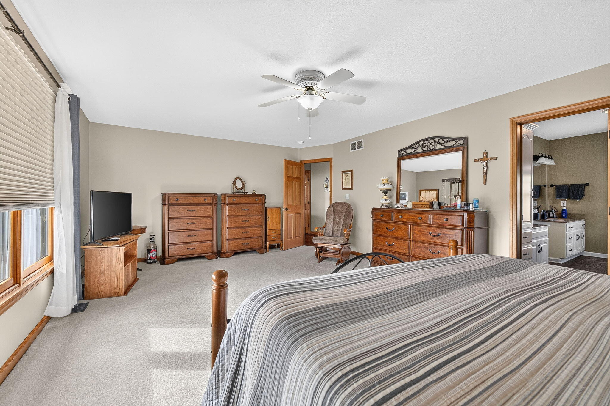 1628 County Road 10, Bellefontaine, Ohio 43311