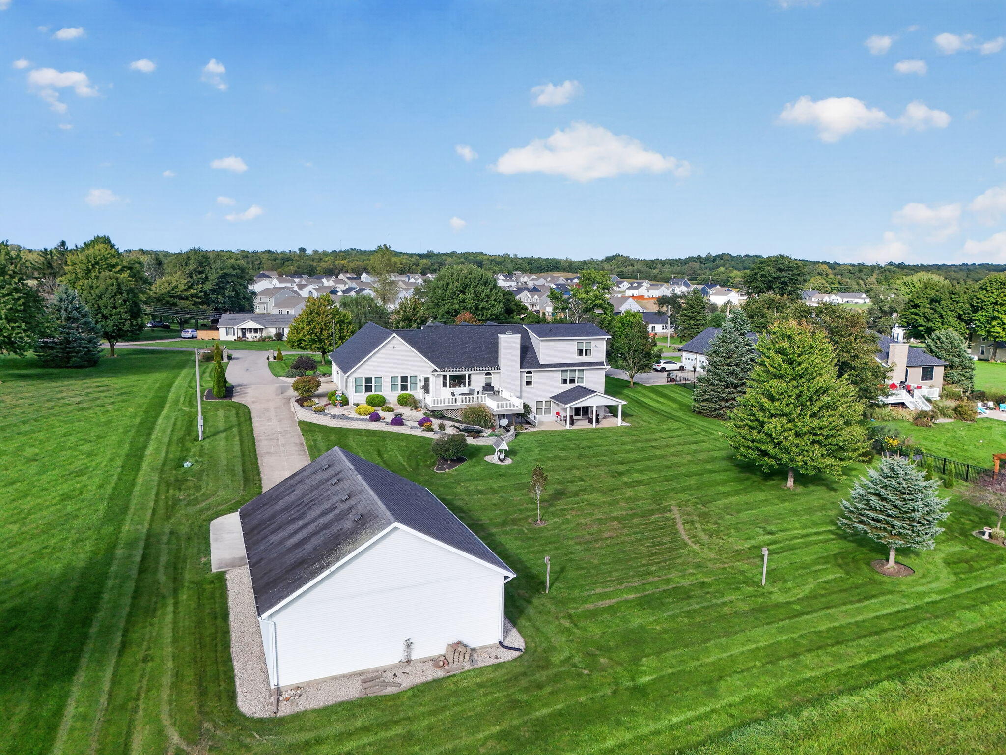 1628 County Road 10, Bellefontaine, Ohio 43311