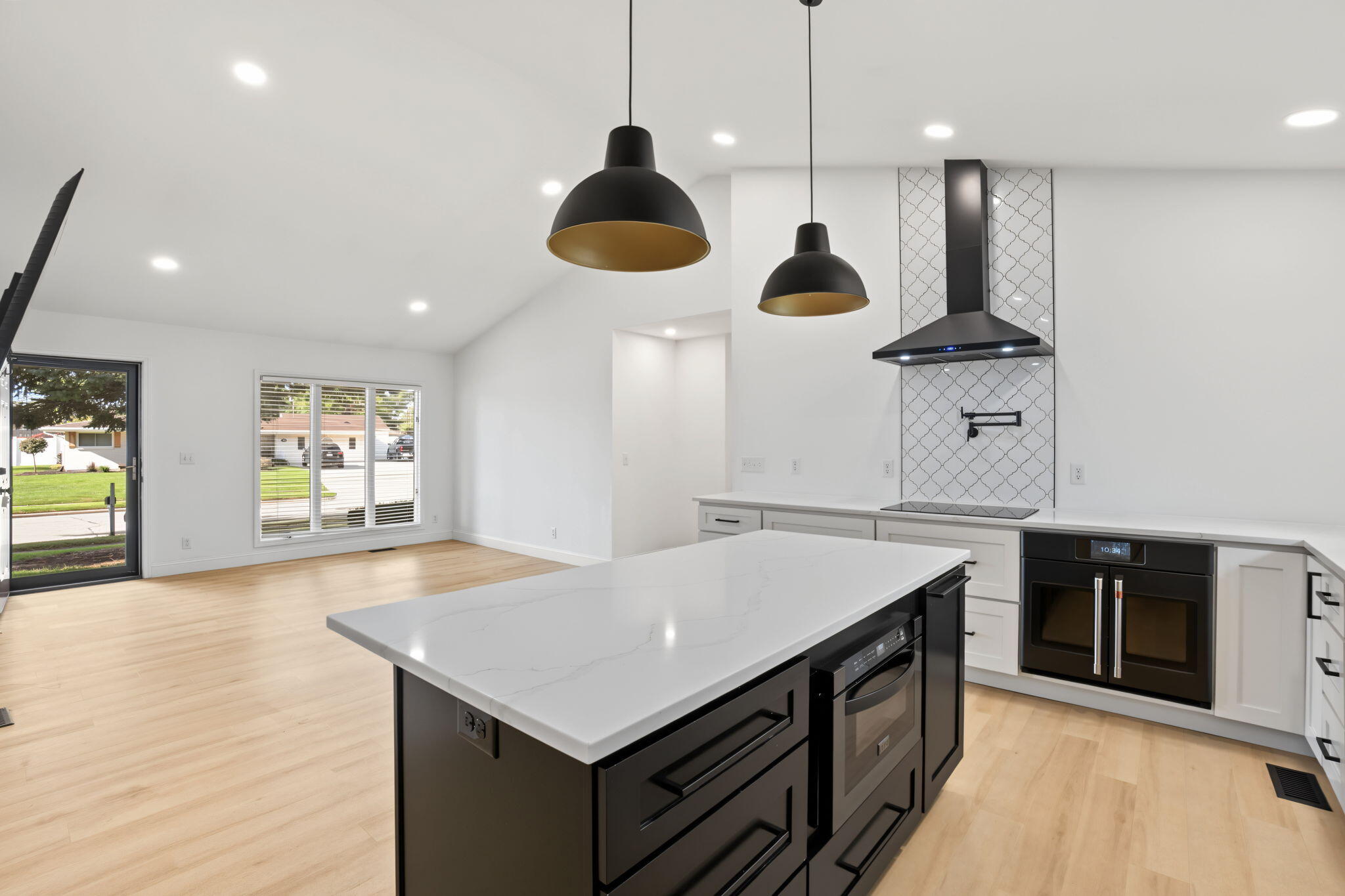 1423 Crestview, Springfield, Ohio 45504