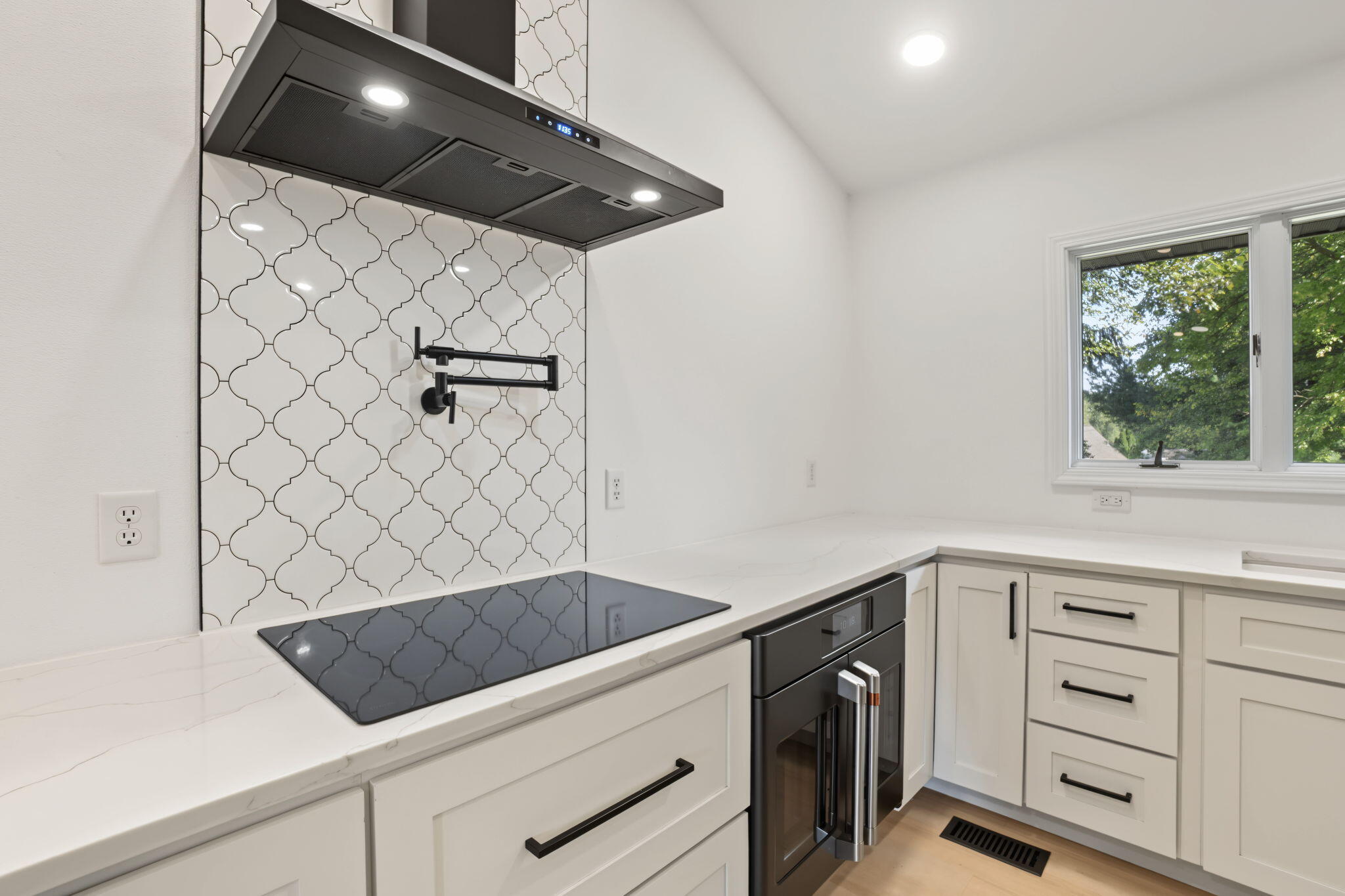 1423 Crestview, Springfield, Ohio 45504