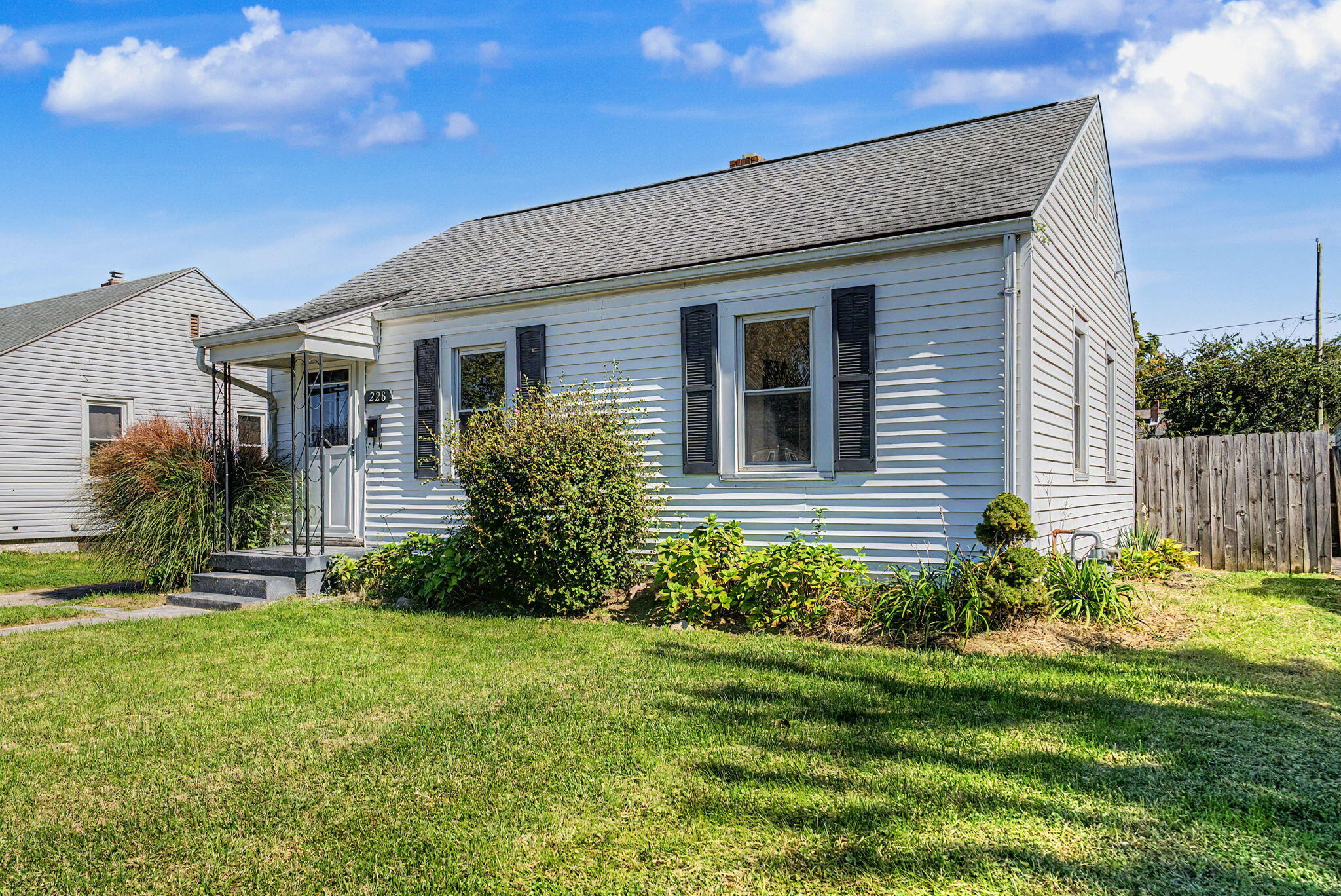 228 Douglas, Springfield, Ohio 45503