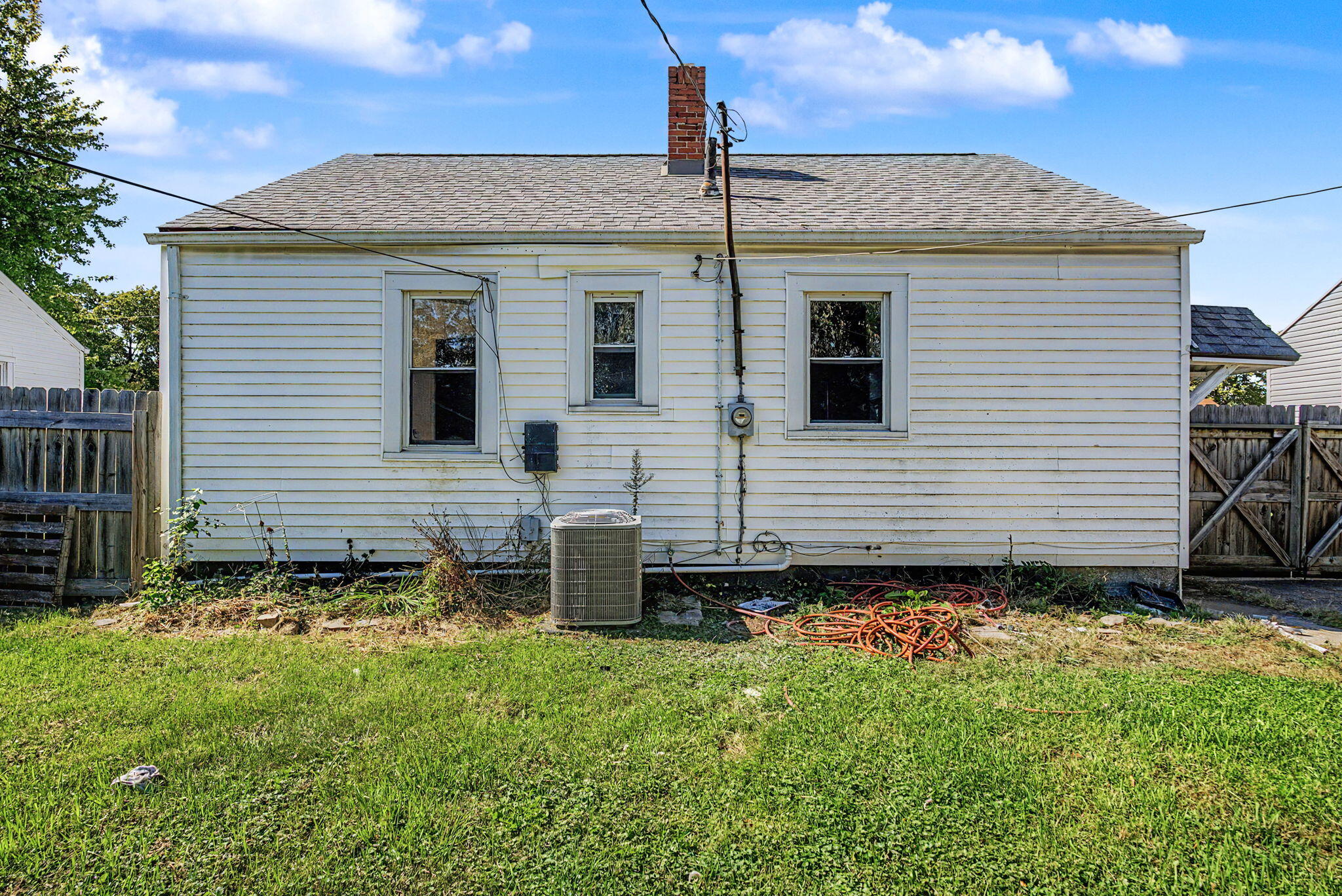 228 Douglas, Springfield, Ohio 45503