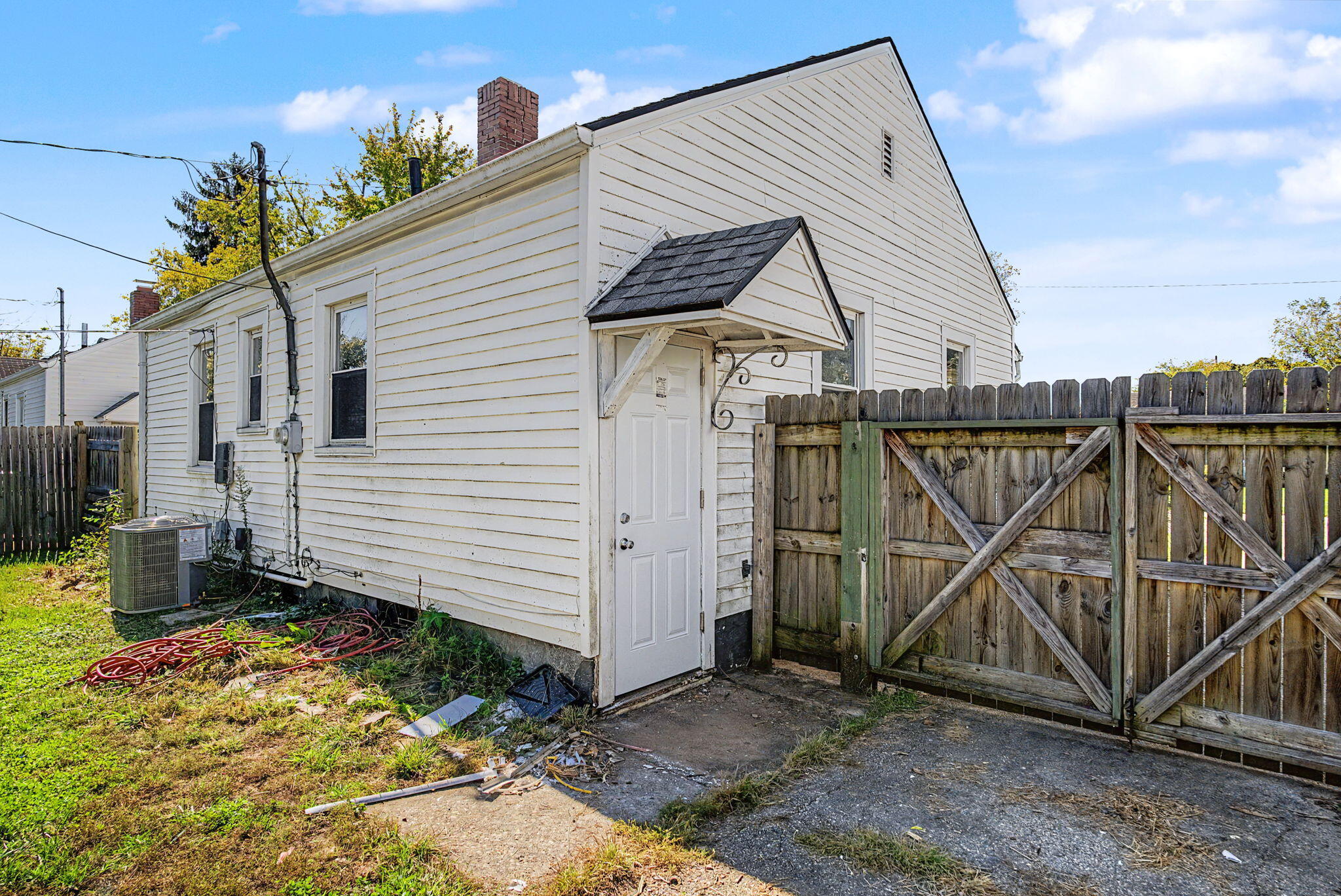 228 Douglas, Springfield, Ohio 45503