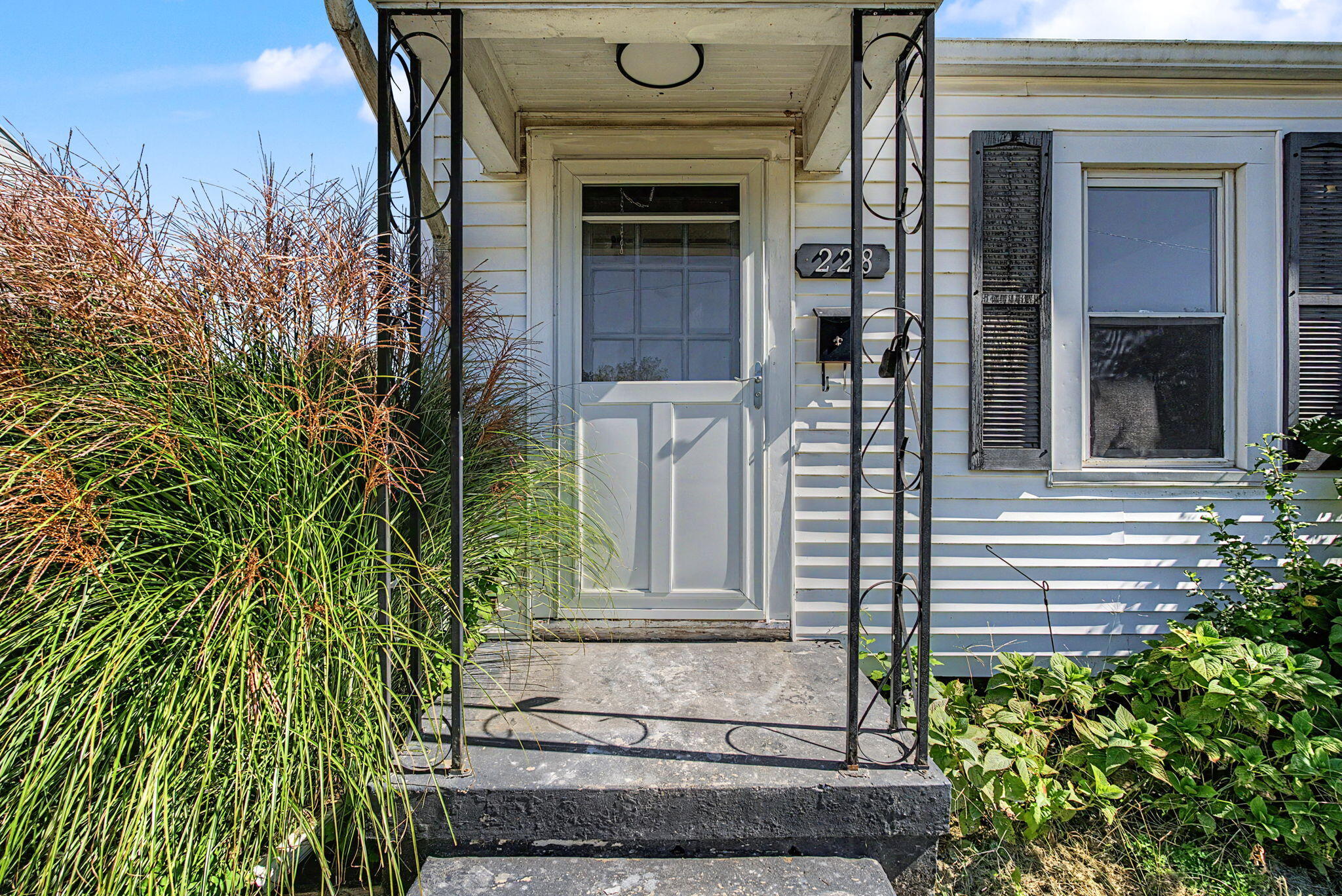 228 Douglas, Springfield, Ohio 45503