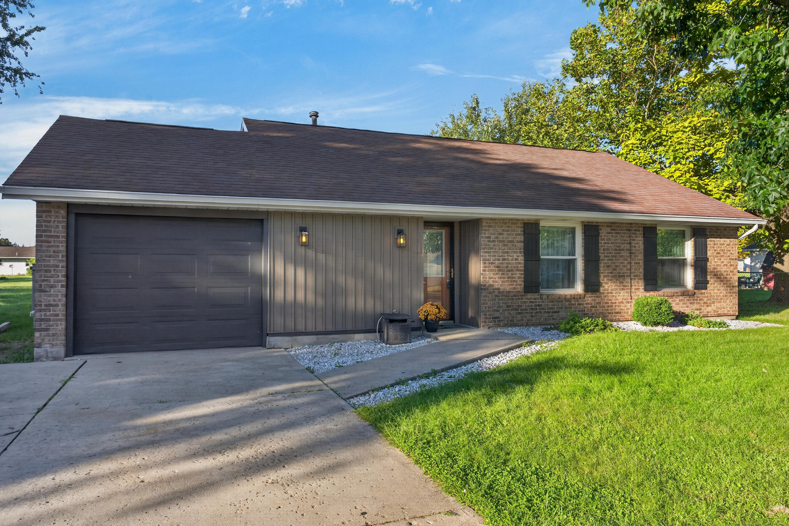 404 Walnut, Anna, Ohio 45302