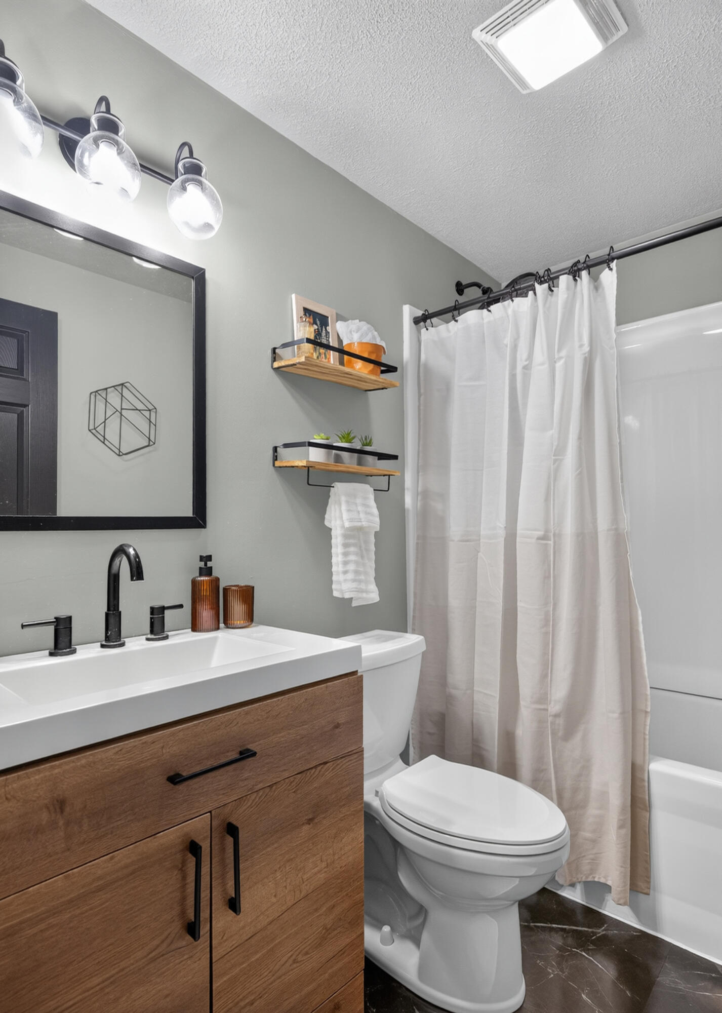 404 Walnut, Anna, Ohio 45302