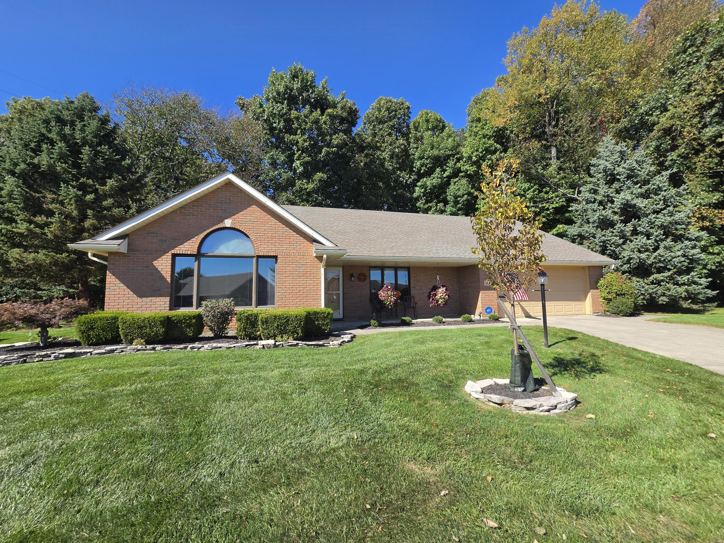 5635 Calais, Springfield, Ohio 45503