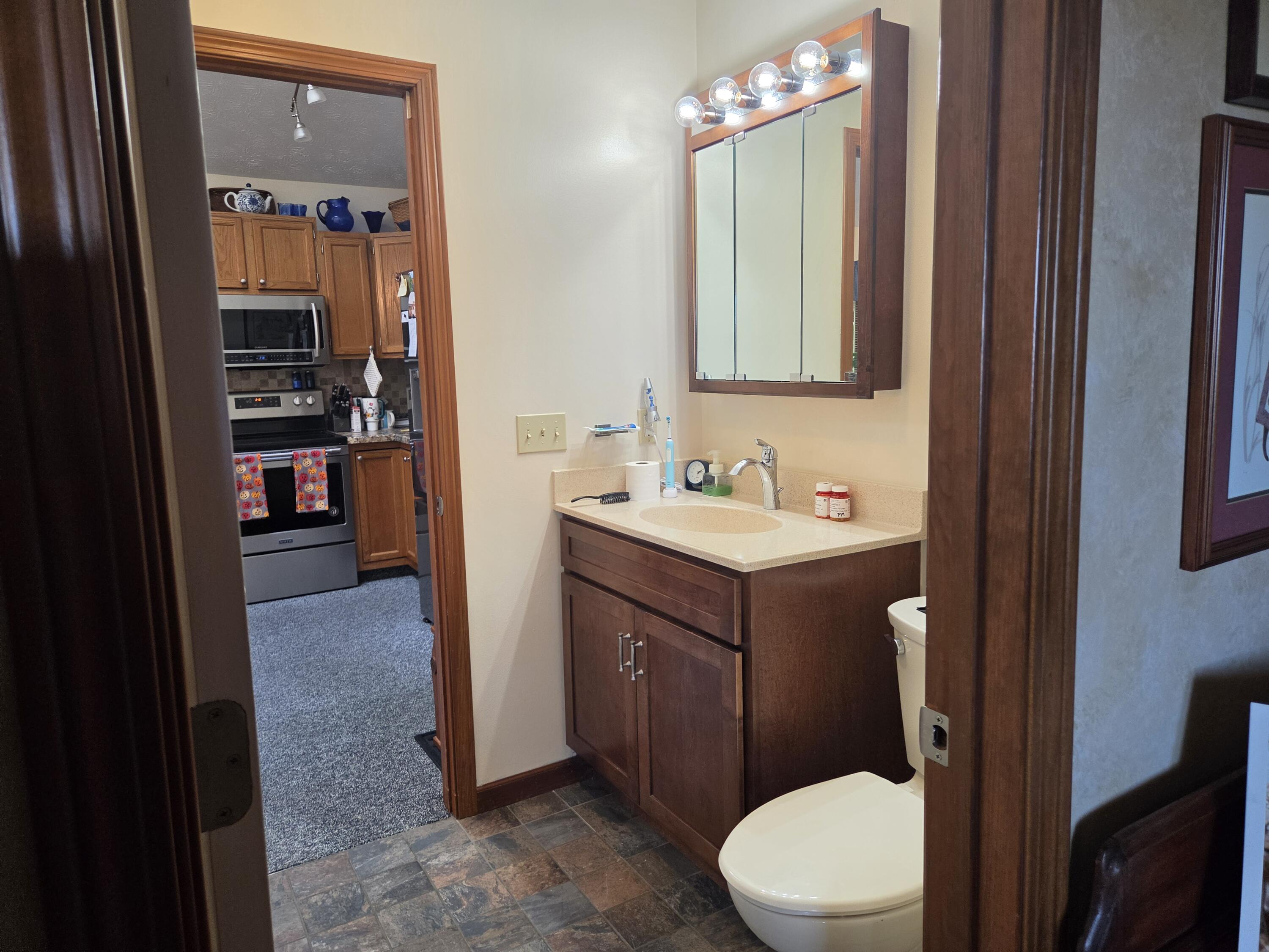 5635 Calais, Springfield, Ohio 45503
