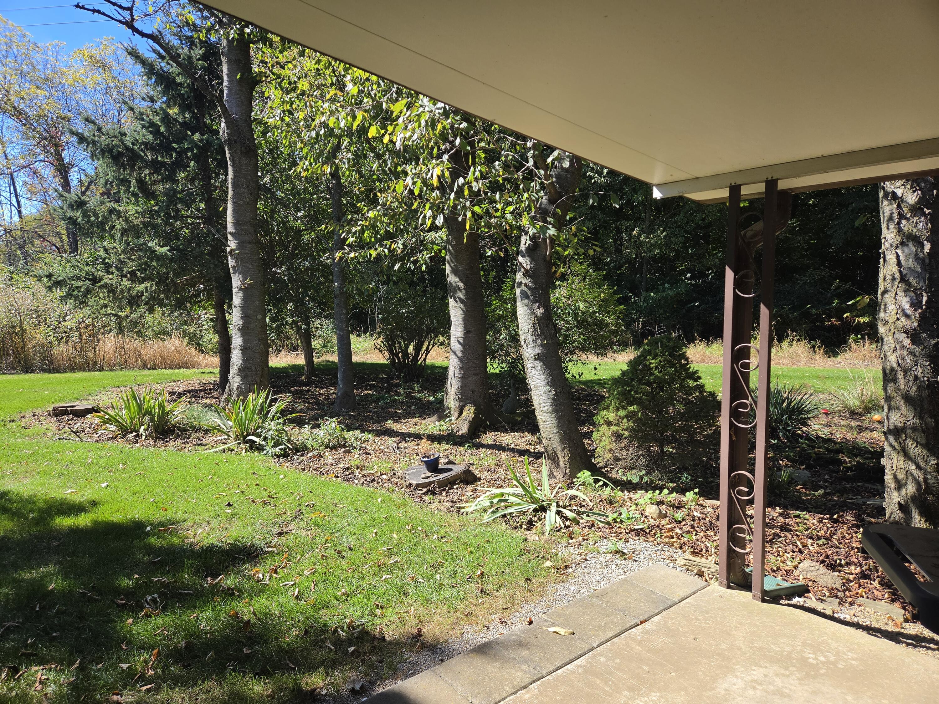 5635 Calais, Springfield, Ohio 45503
