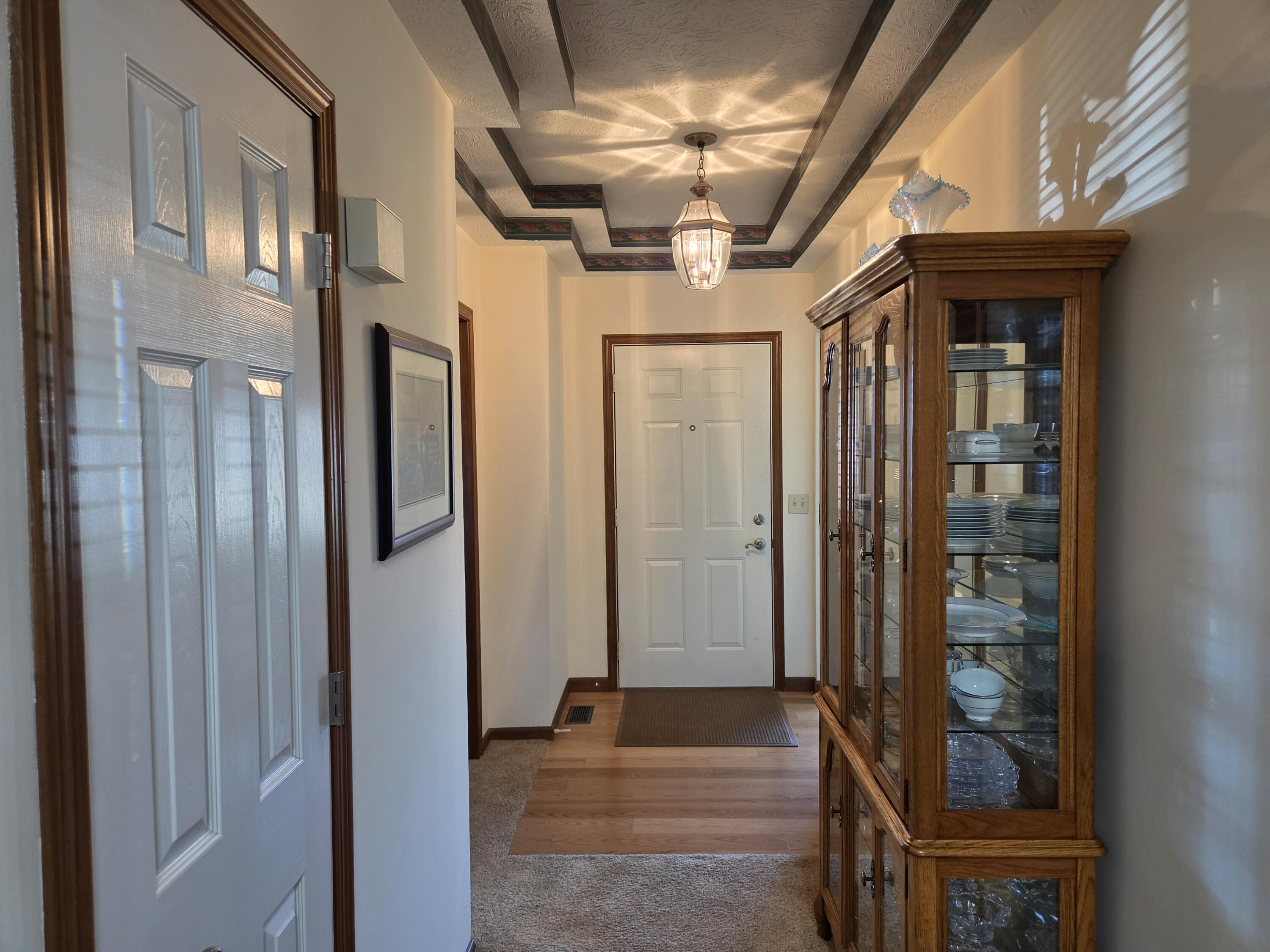 5635 Calais, Springfield, Ohio 45503