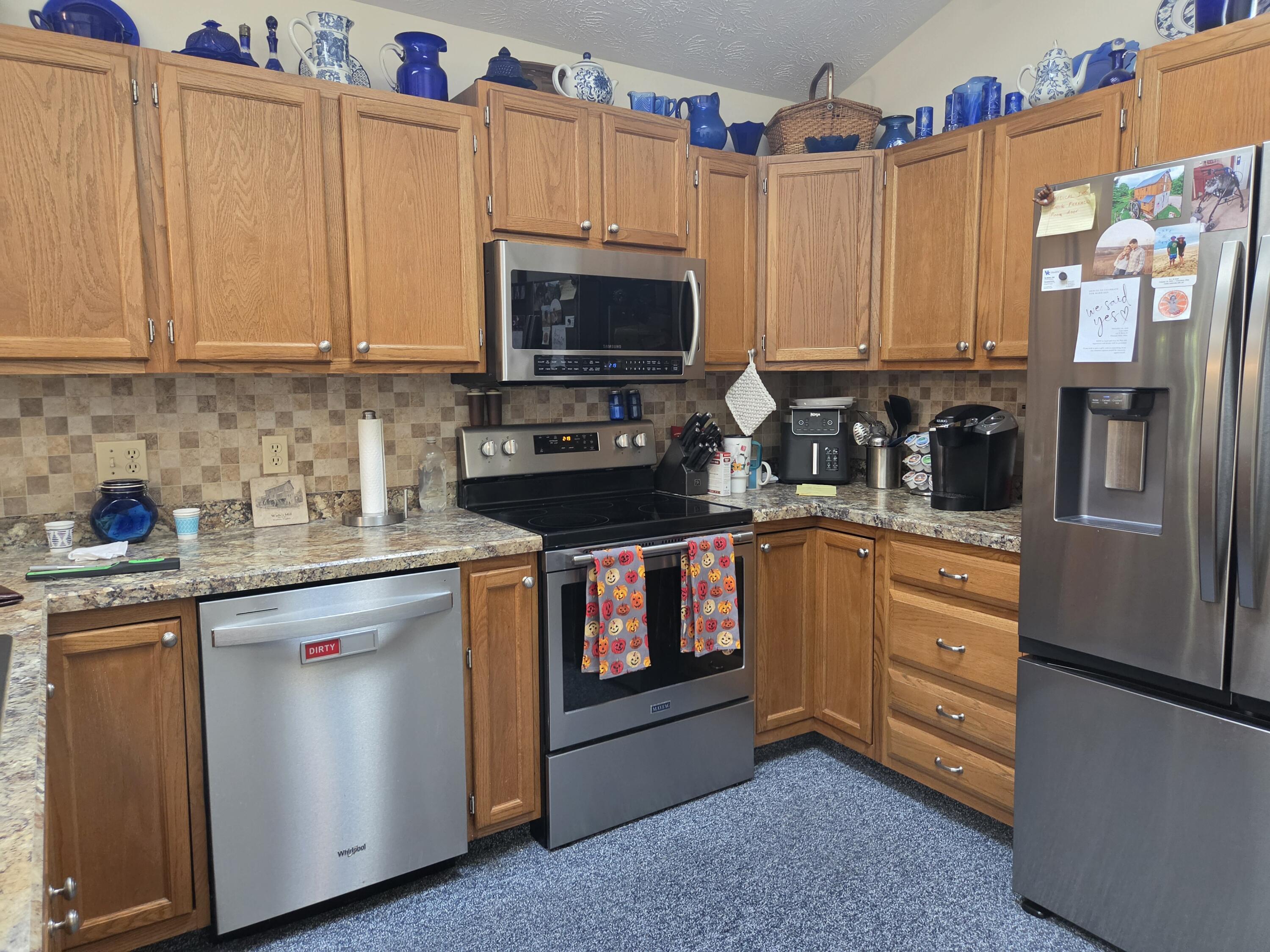 5635 Calais, Springfield, Ohio 45503