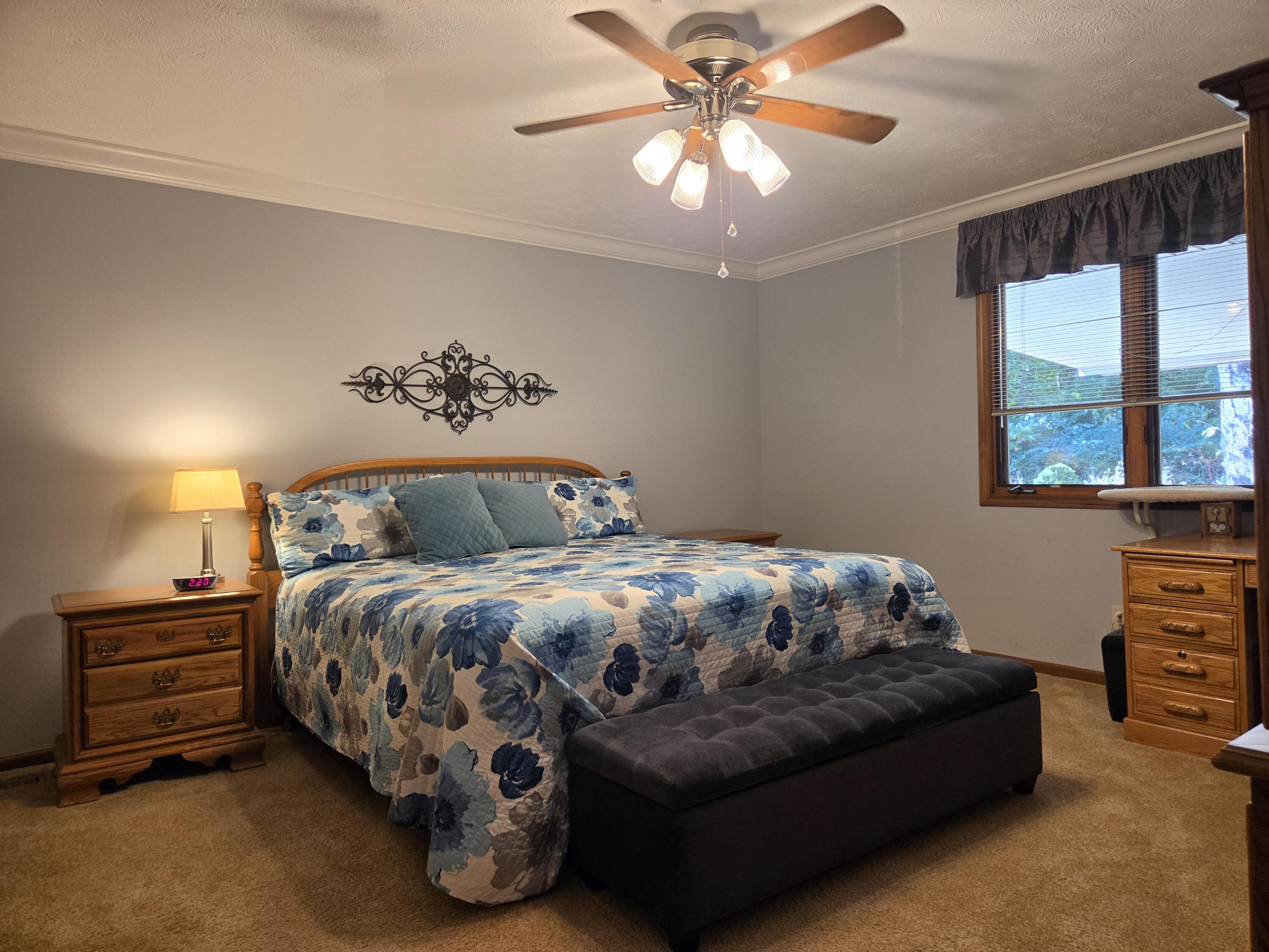 5635 Calais, Springfield, Ohio 45503