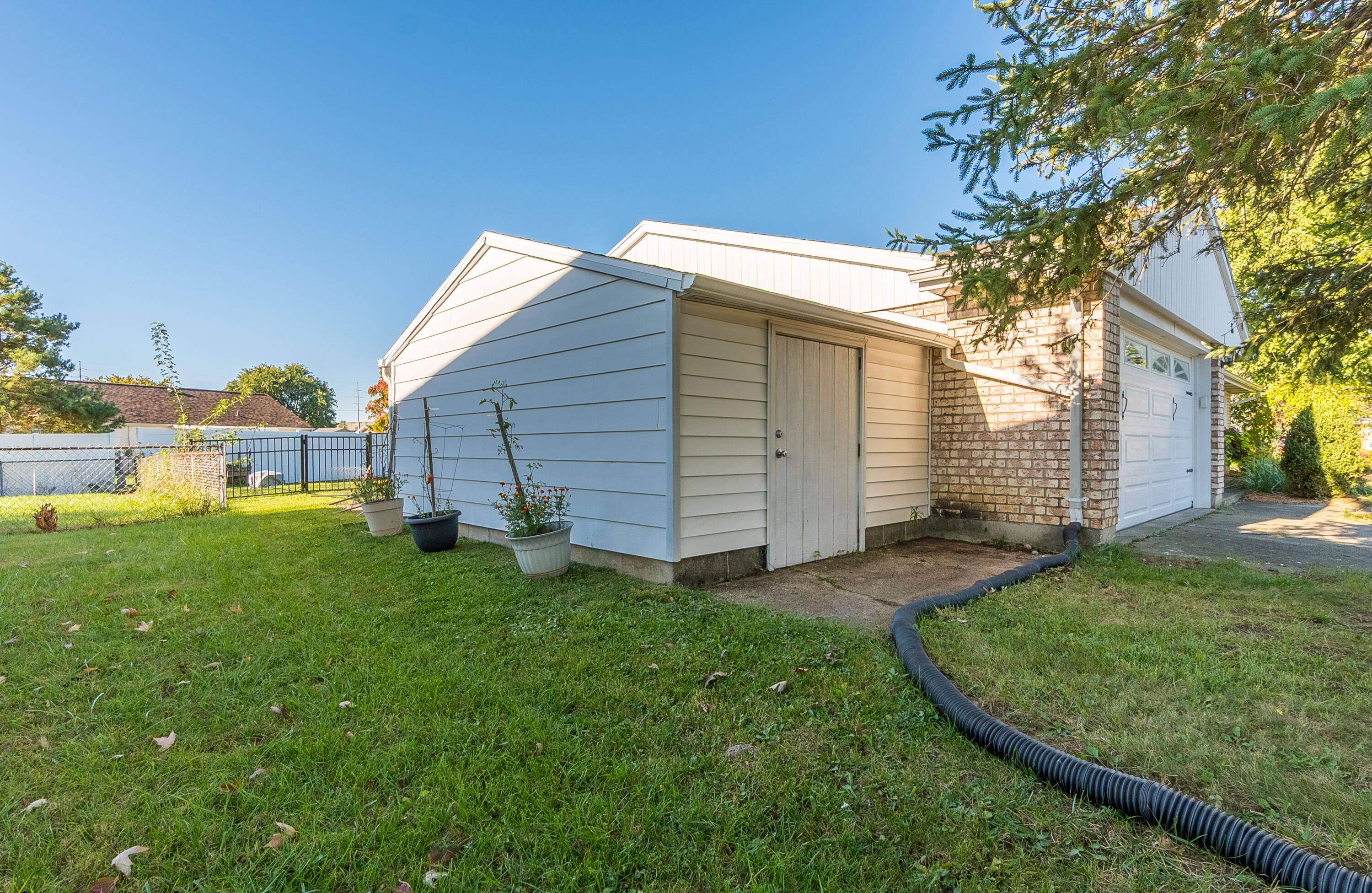 2 Apache, Tipp City, Ohio 45371