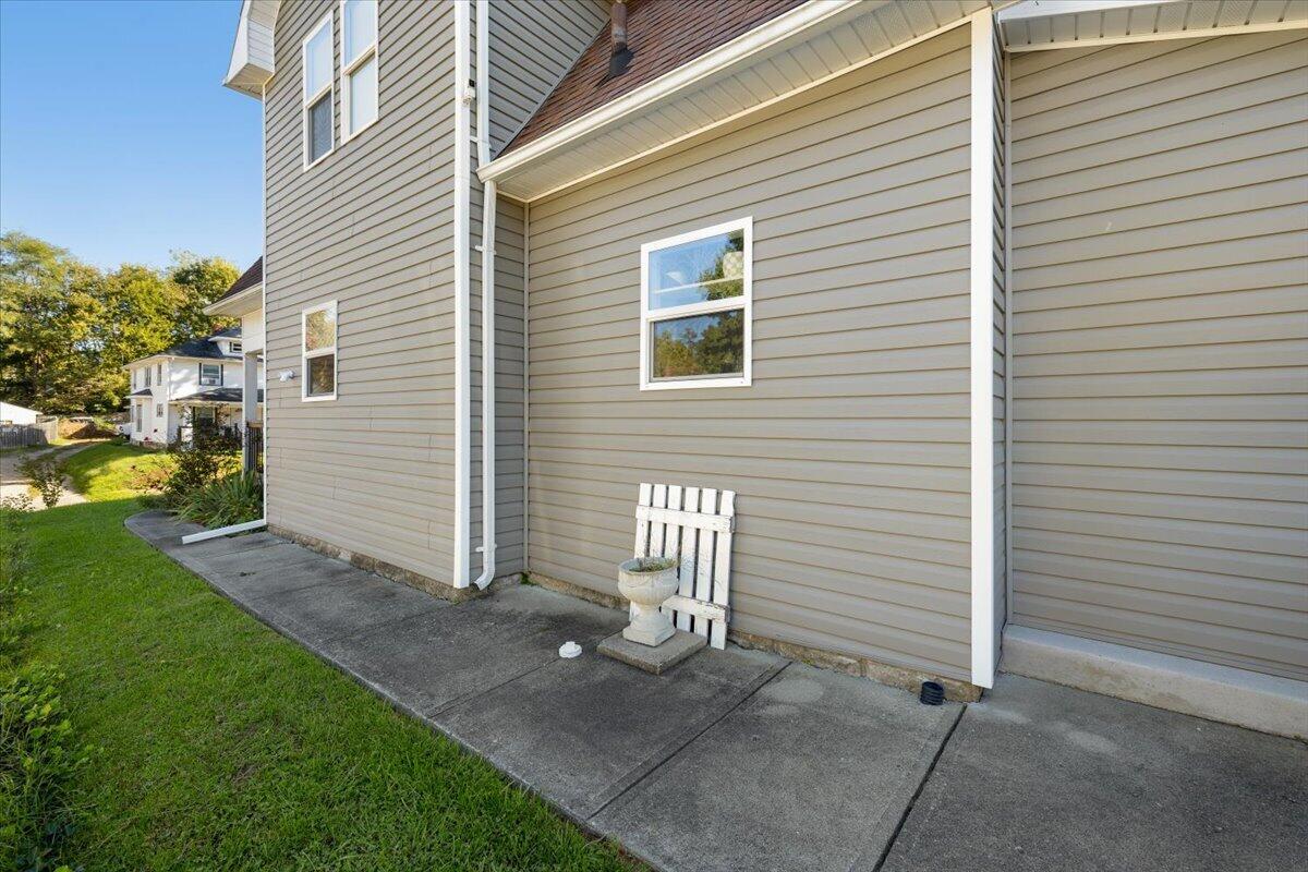 2523 Tecumseh, Springfield, Ohio 45503