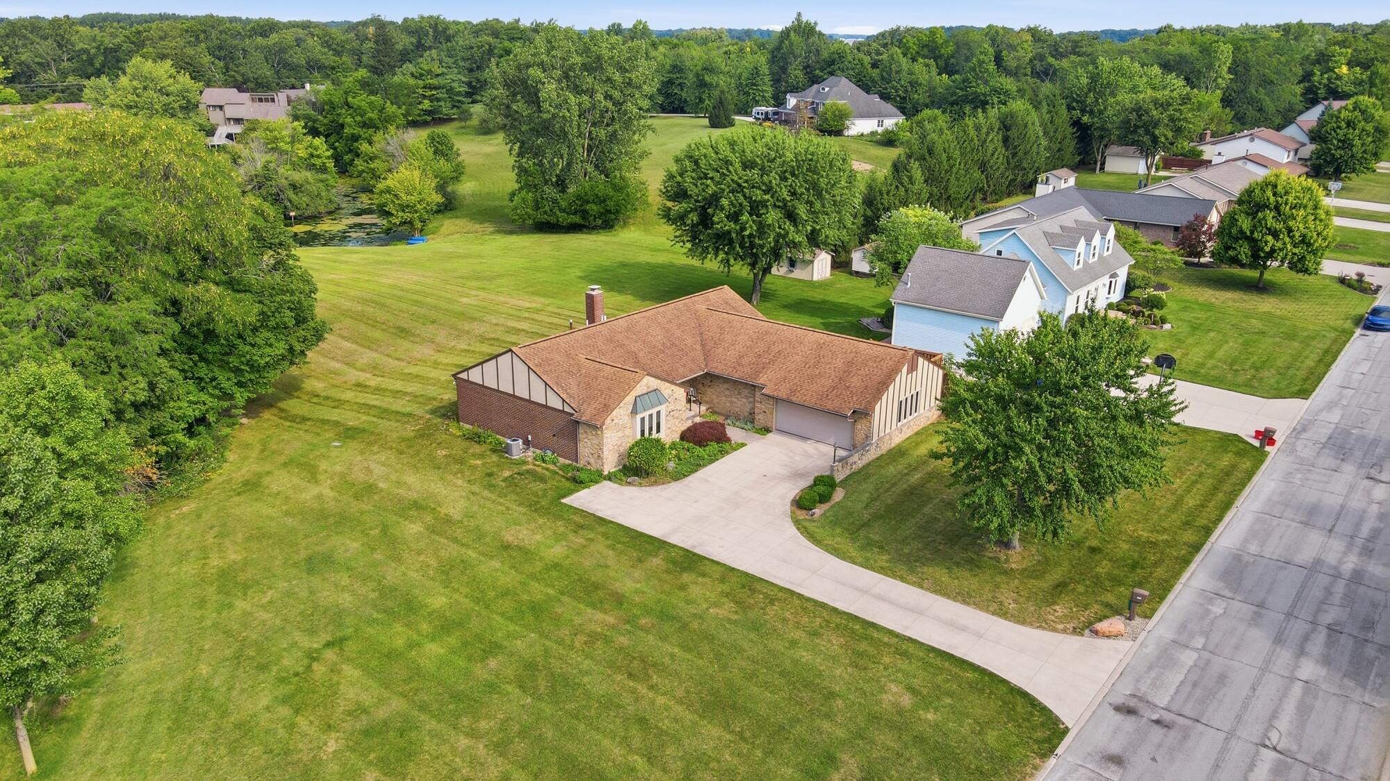 15811 Sunset, Wapakoneta, Ohio 45895