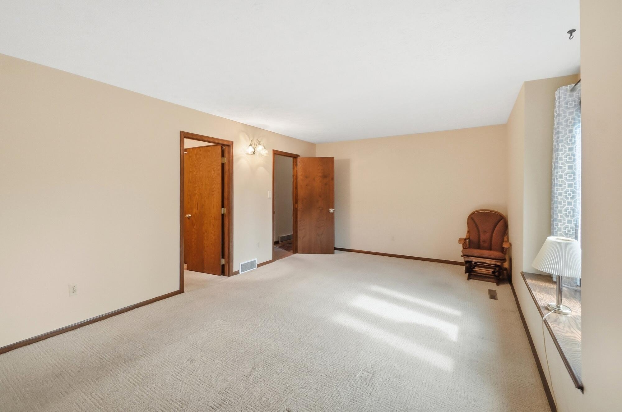 15811 Sunset, Wapakoneta, Ohio 45895