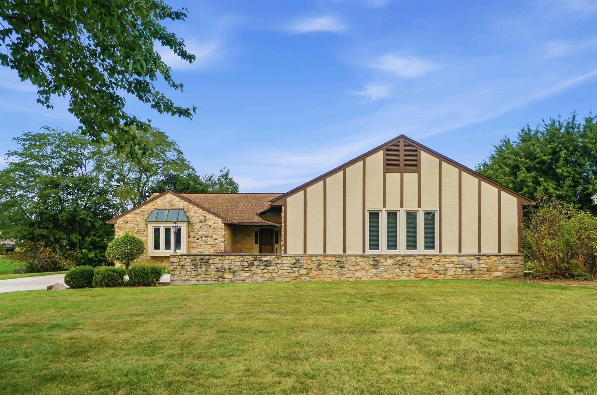 15811 Sunset, Wapakoneta, Ohio 45895