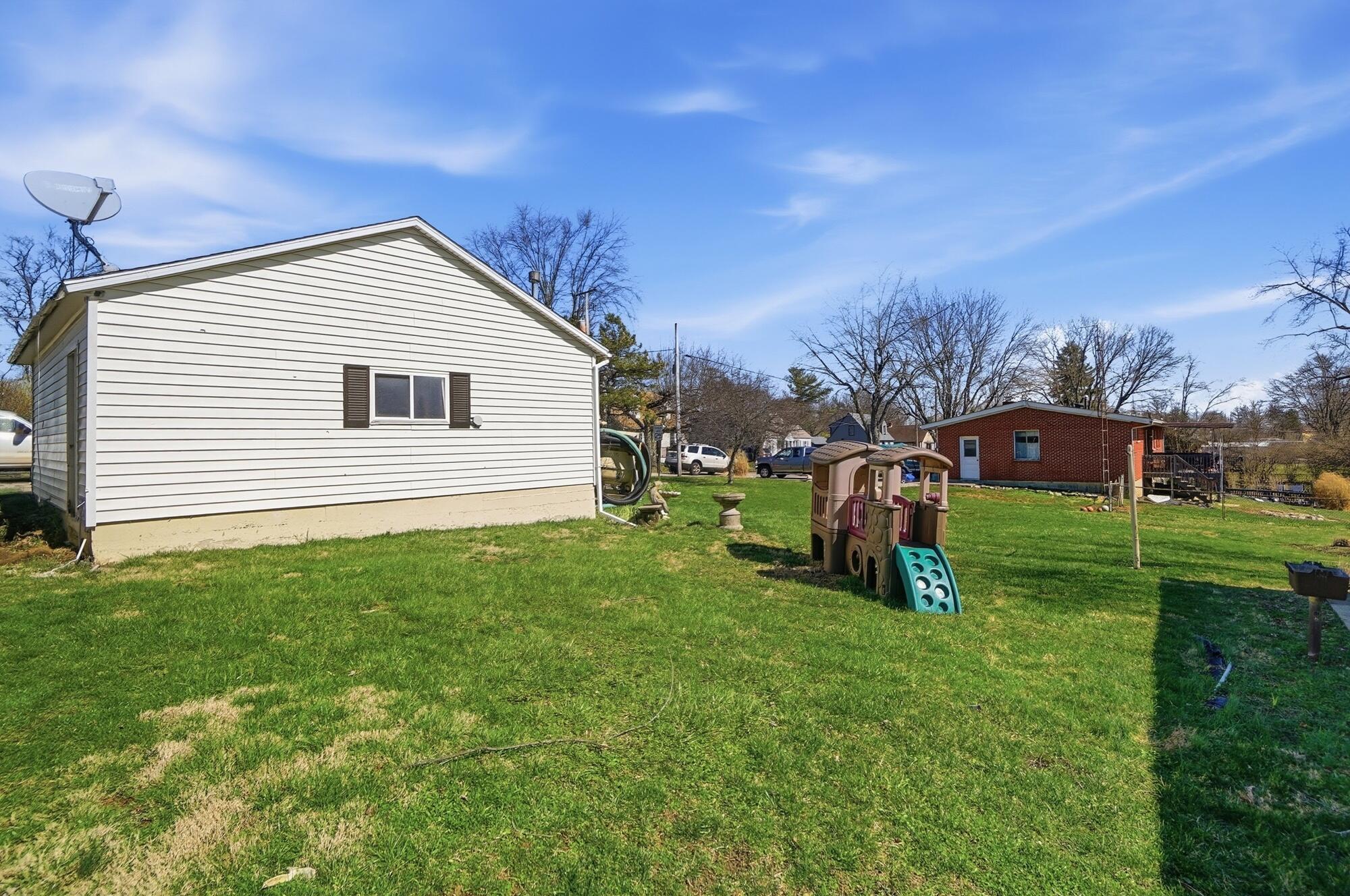 80 Carlisle, Springfield, Ohio 45504