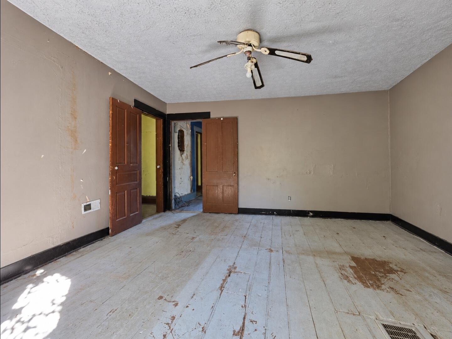 1846 Buena Vista, South Charleston, Ohio 45368