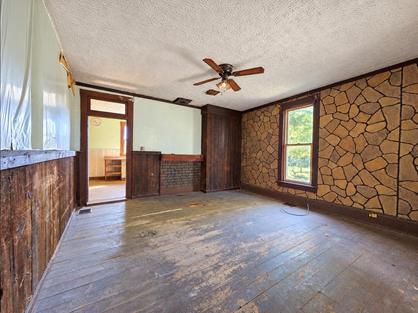 1846 Buena Vista, South Charleston, Ohio 45368