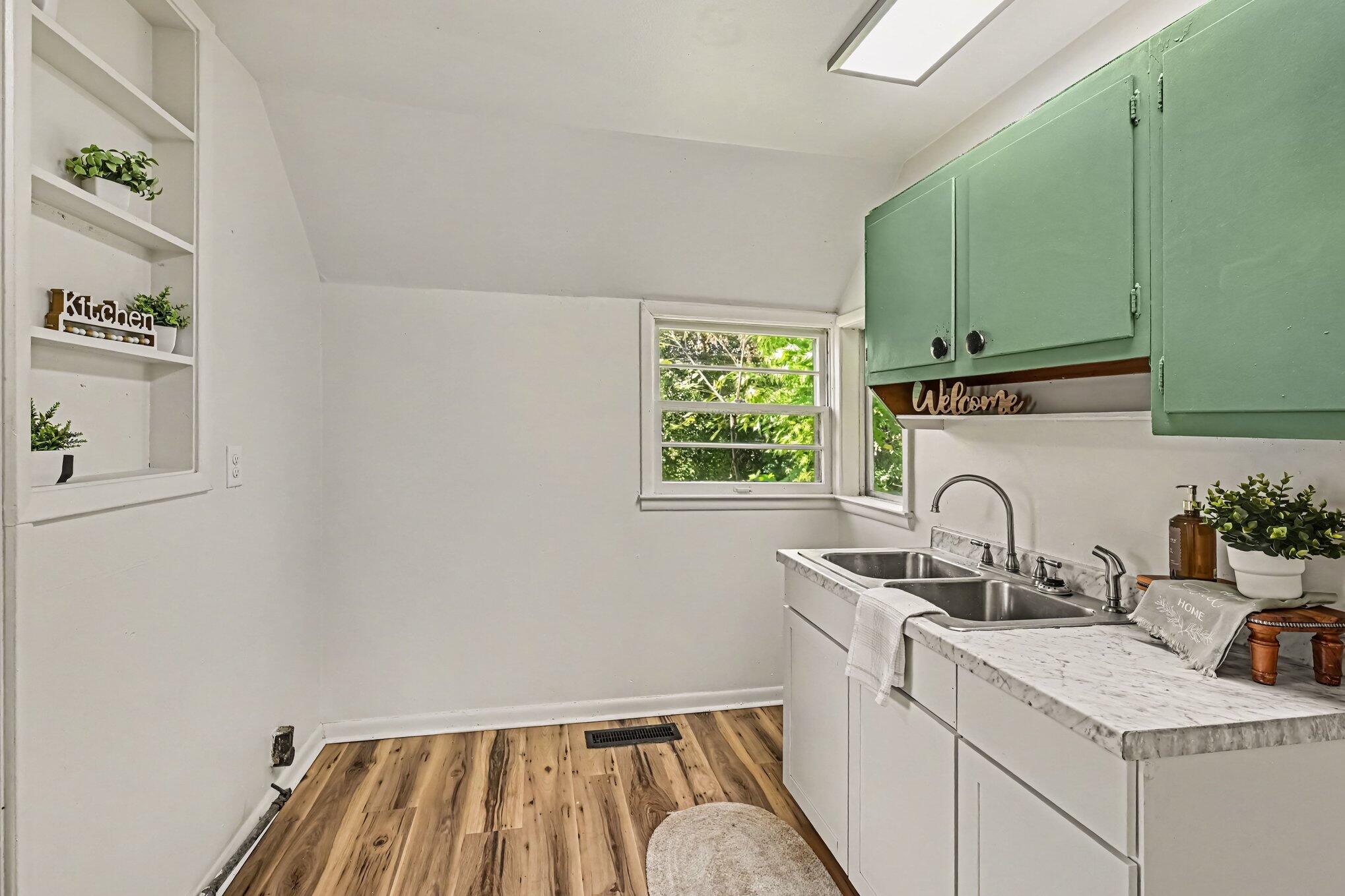 1551 Southgate, Springfield, Ohio 45506