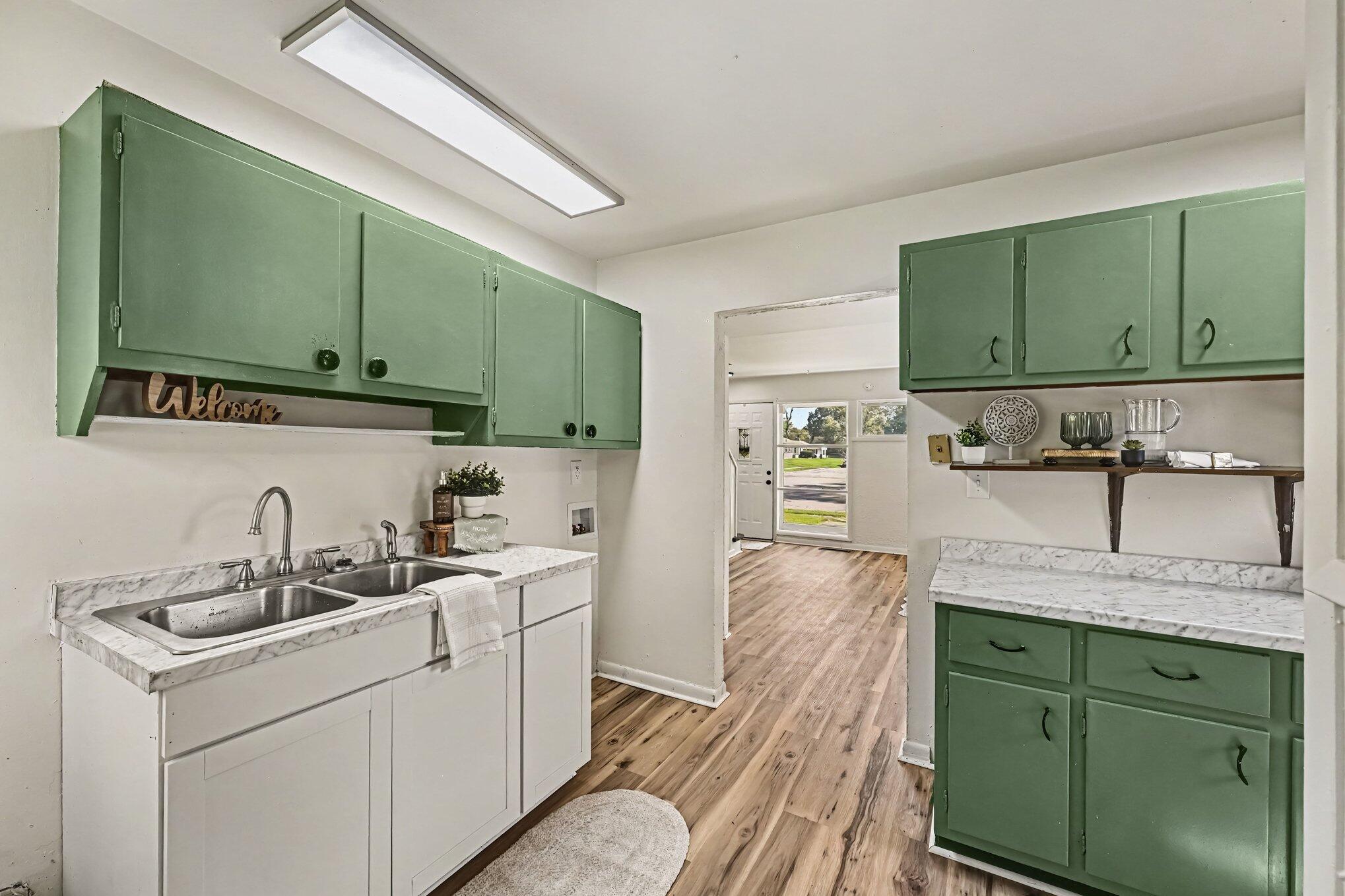 1551 Southgate, Springfield, Ohio 45506