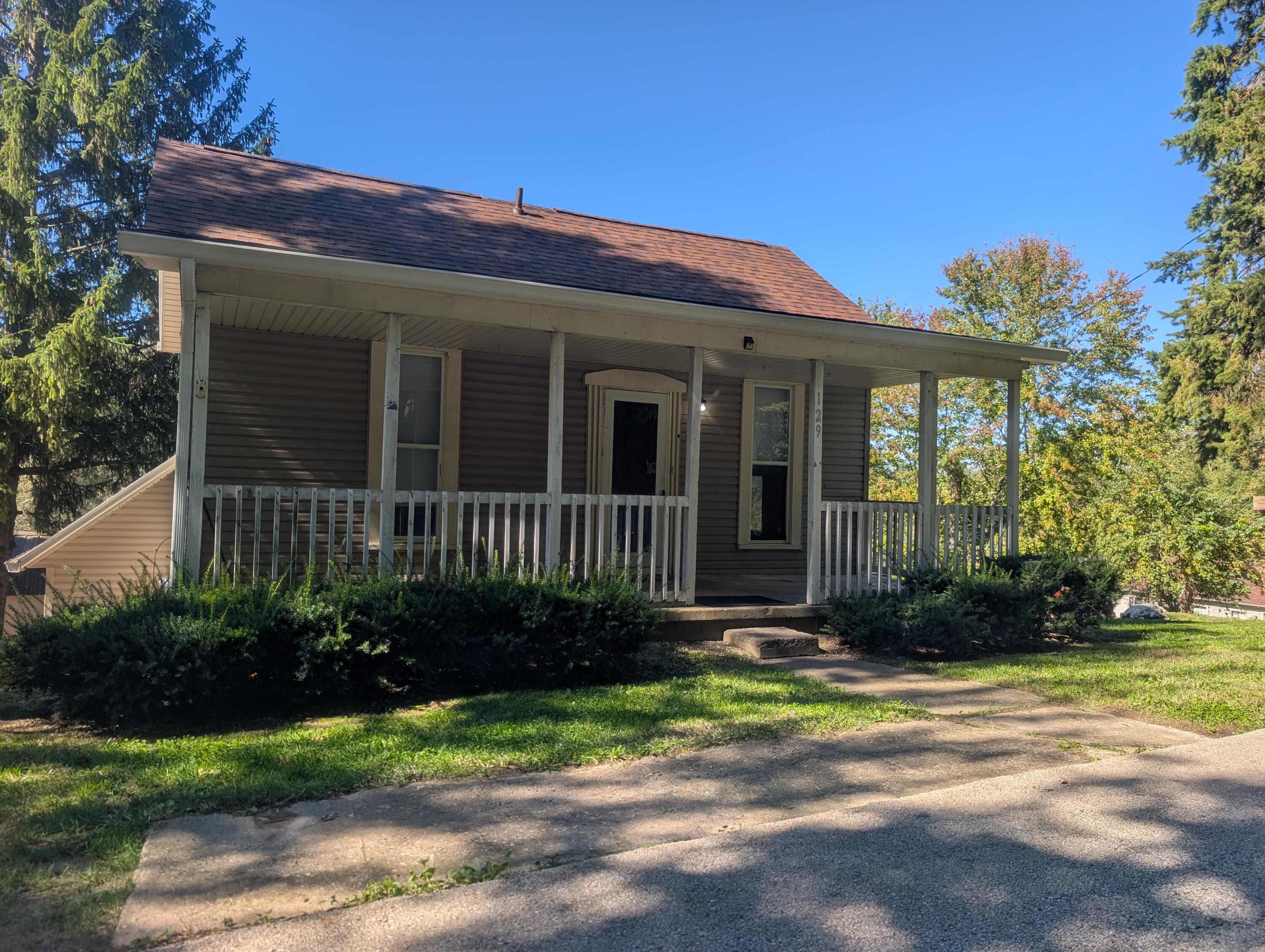 129 Hill, Sidney, Ohio 45365