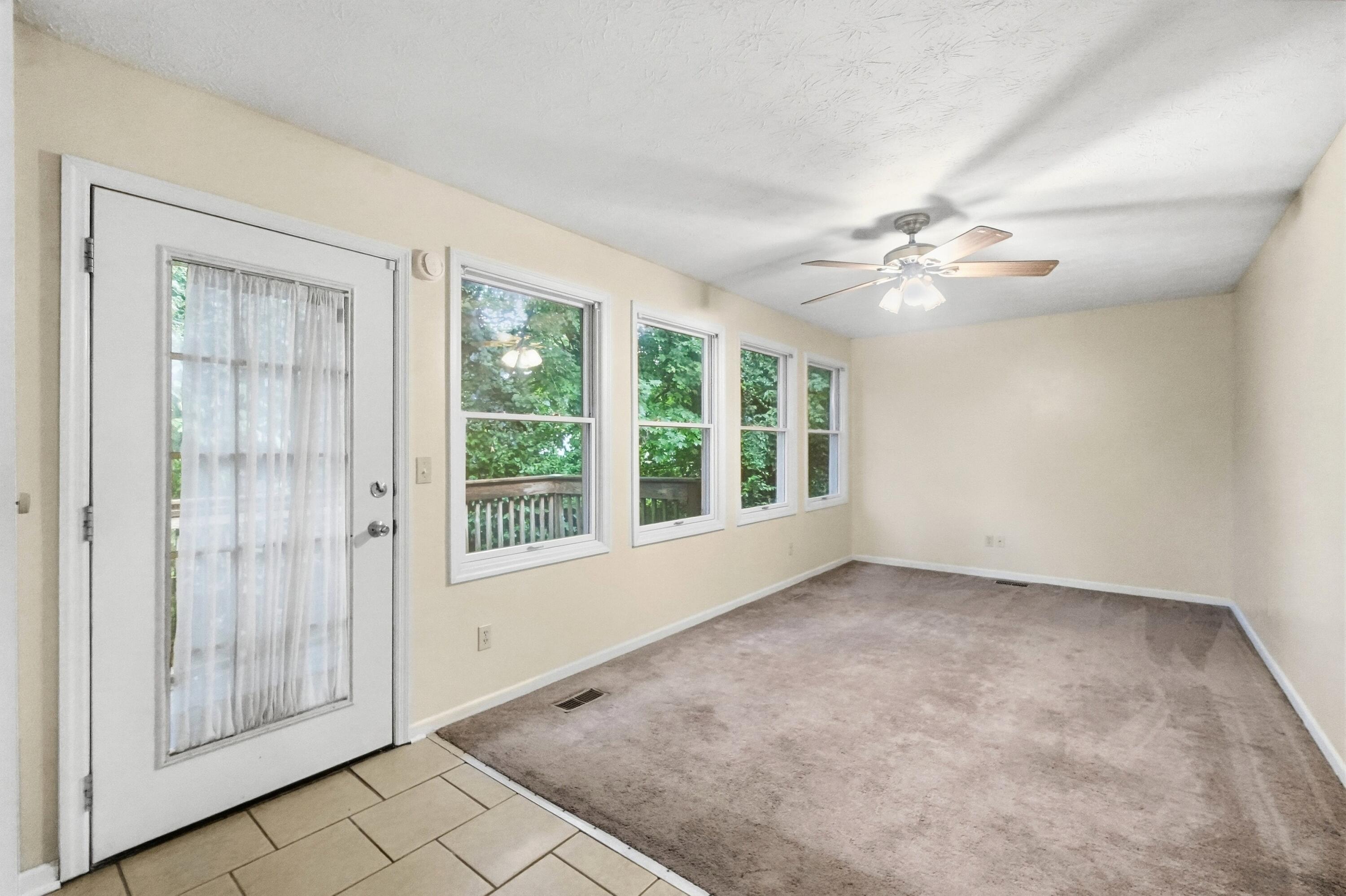 1514 Ridgeview, Springfield, Ohio 45504